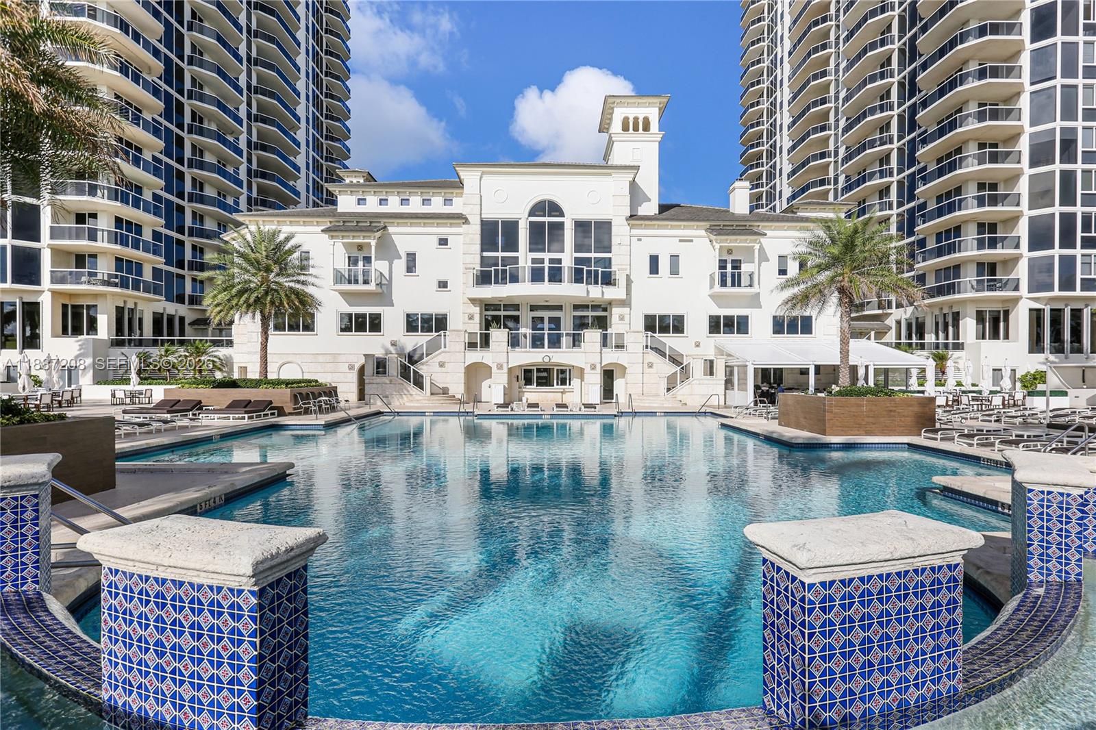 BLUE DIAMOND CONDO - Residential