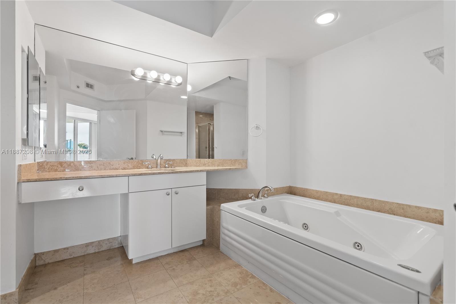 BLUE DIAMOND CONDO - Residential