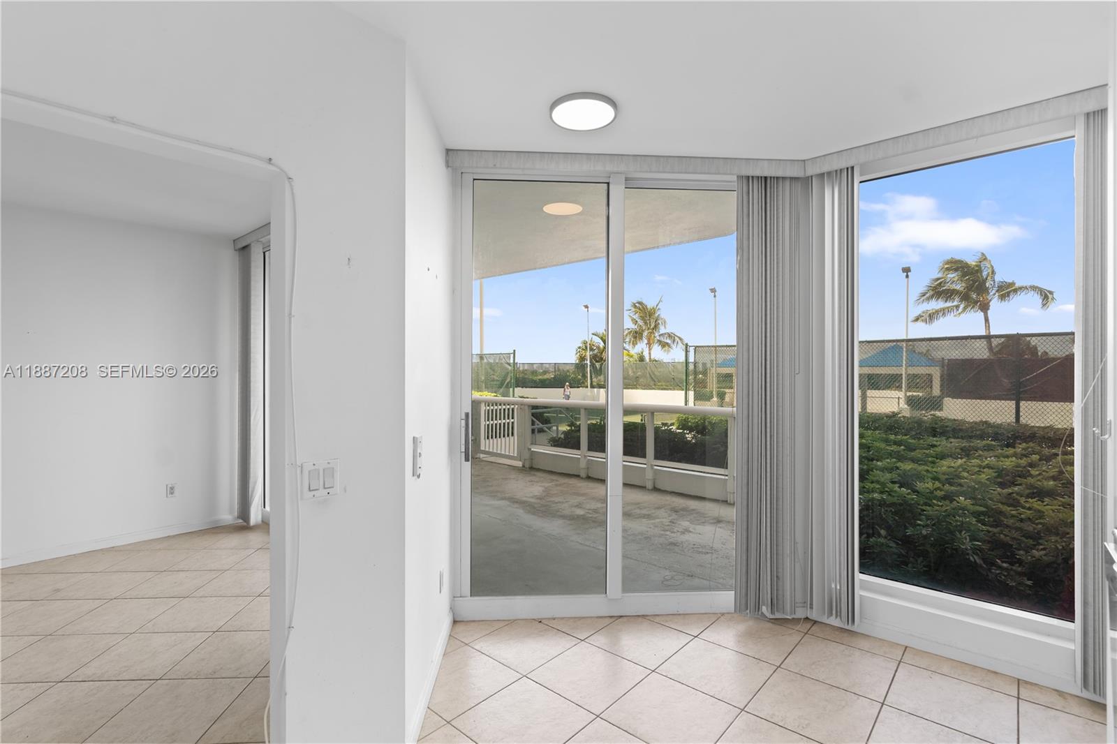 BLUE DIAMOND CONDO - Residential