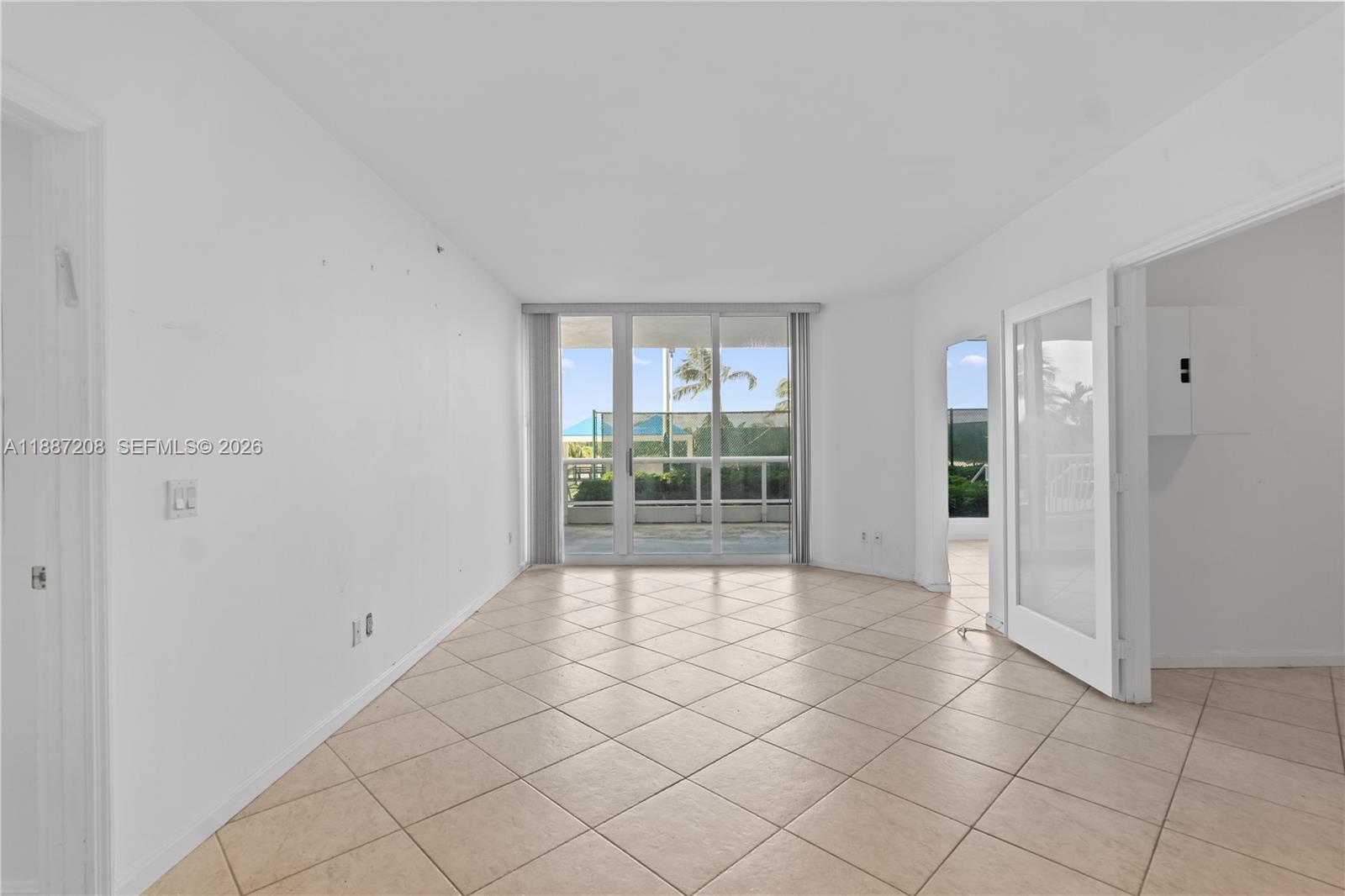 BLUE DIAMOND CONDO - Residential