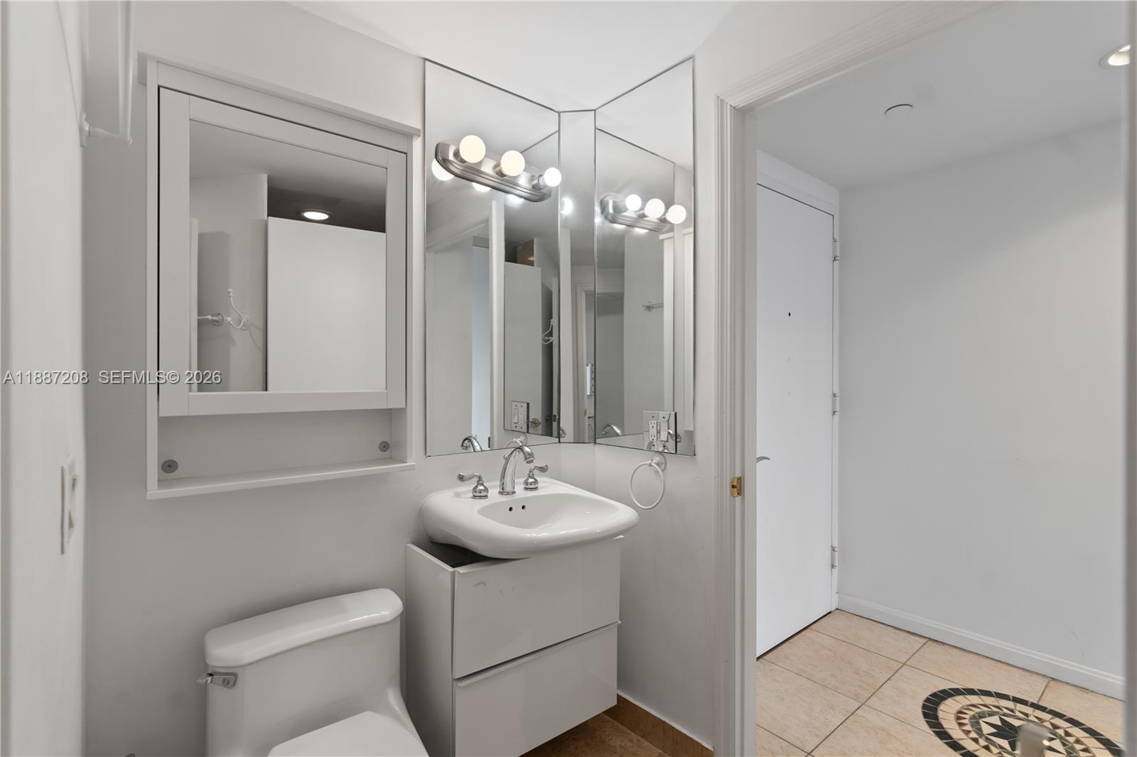 BLUE DIAMOND CONDO - Residential
