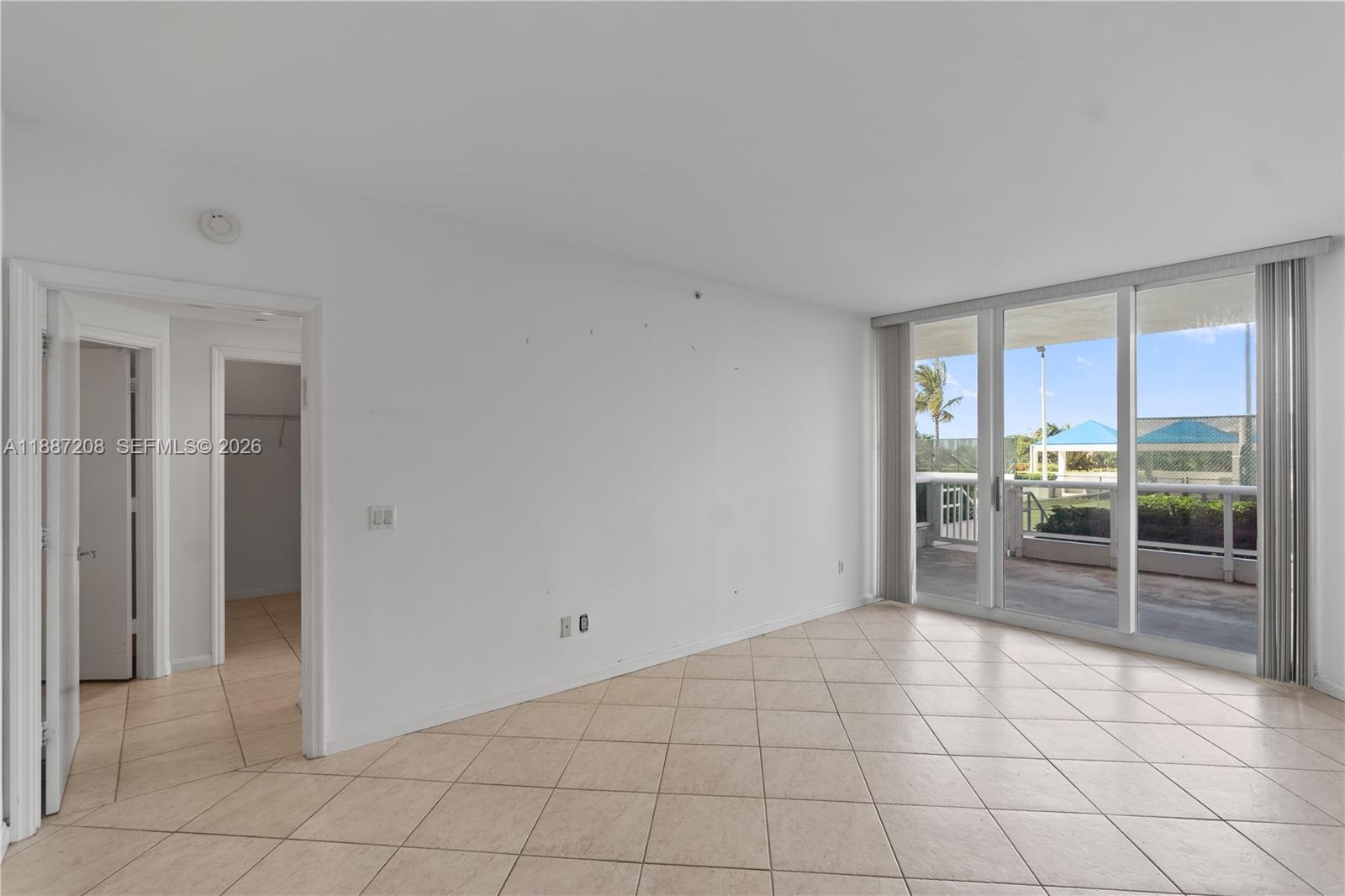BLUE DIAMOND CONDO - Residential