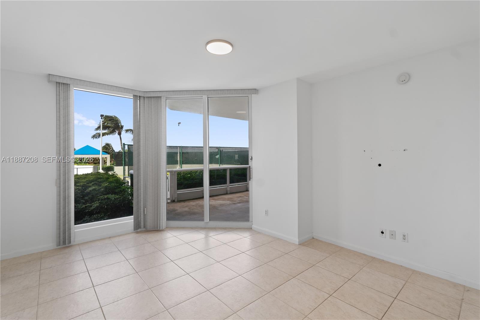 BLUE DIAMOND CONDO - Residential