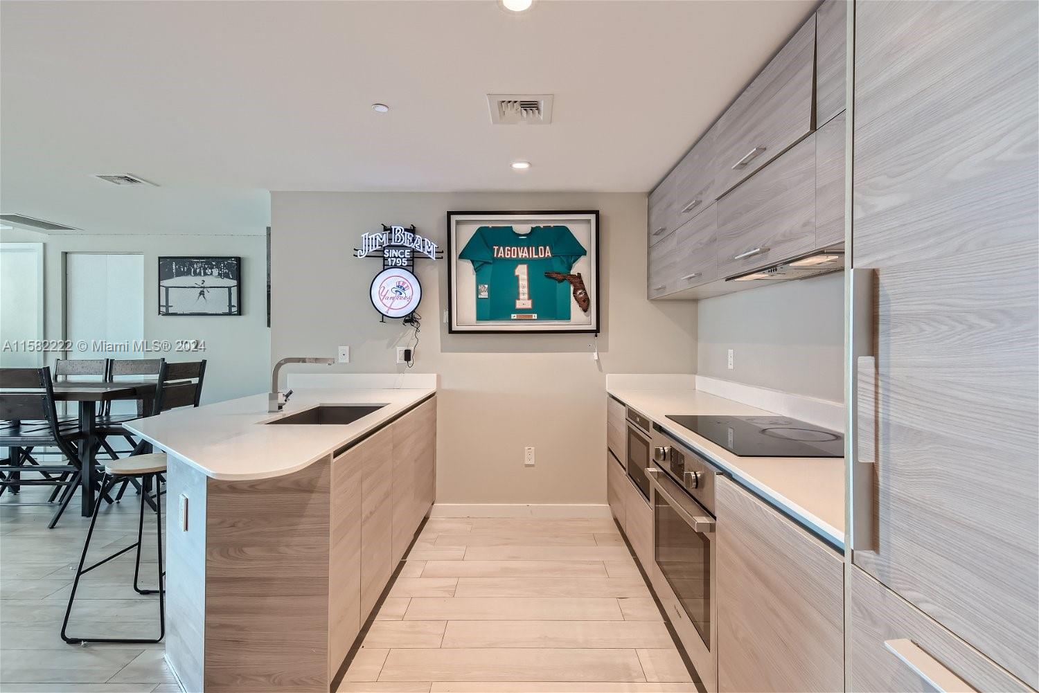 1300 S MIAMI AVENUE CONDO - Residential