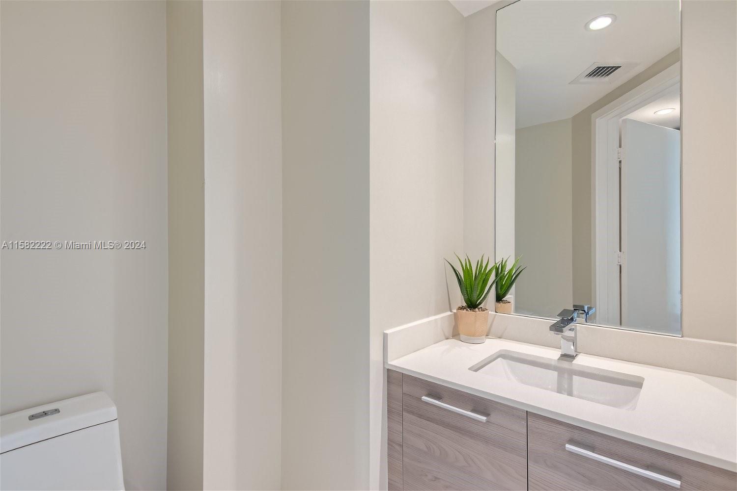 1300 S MIAMI AVENUE CONDO - Residential