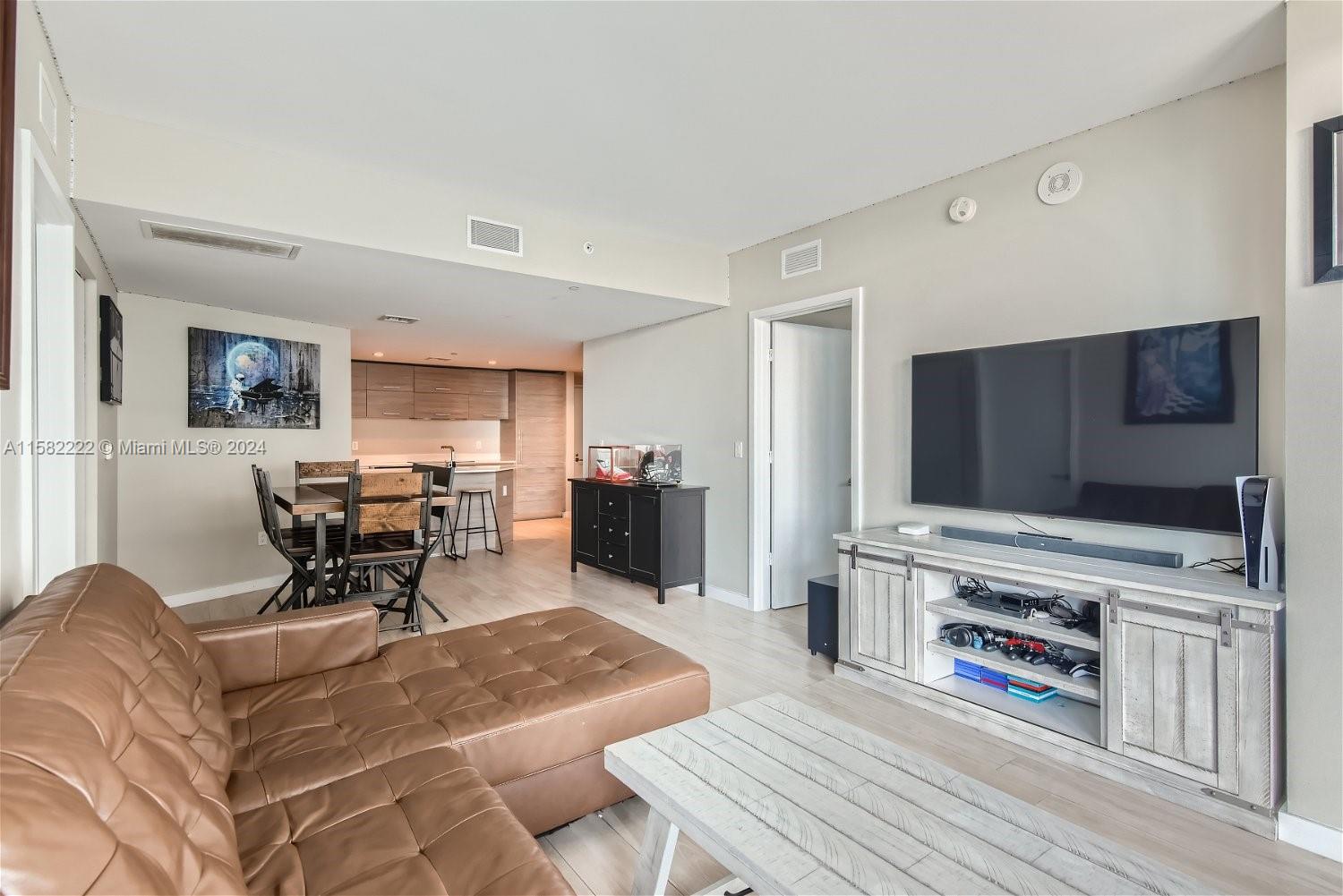 1300 S MIAMI AVENUE CONDO - Residential