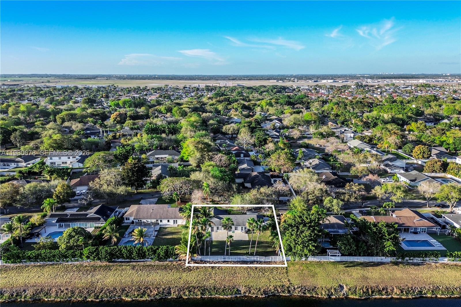 COUNTRY WALK SEC 3 - Residential