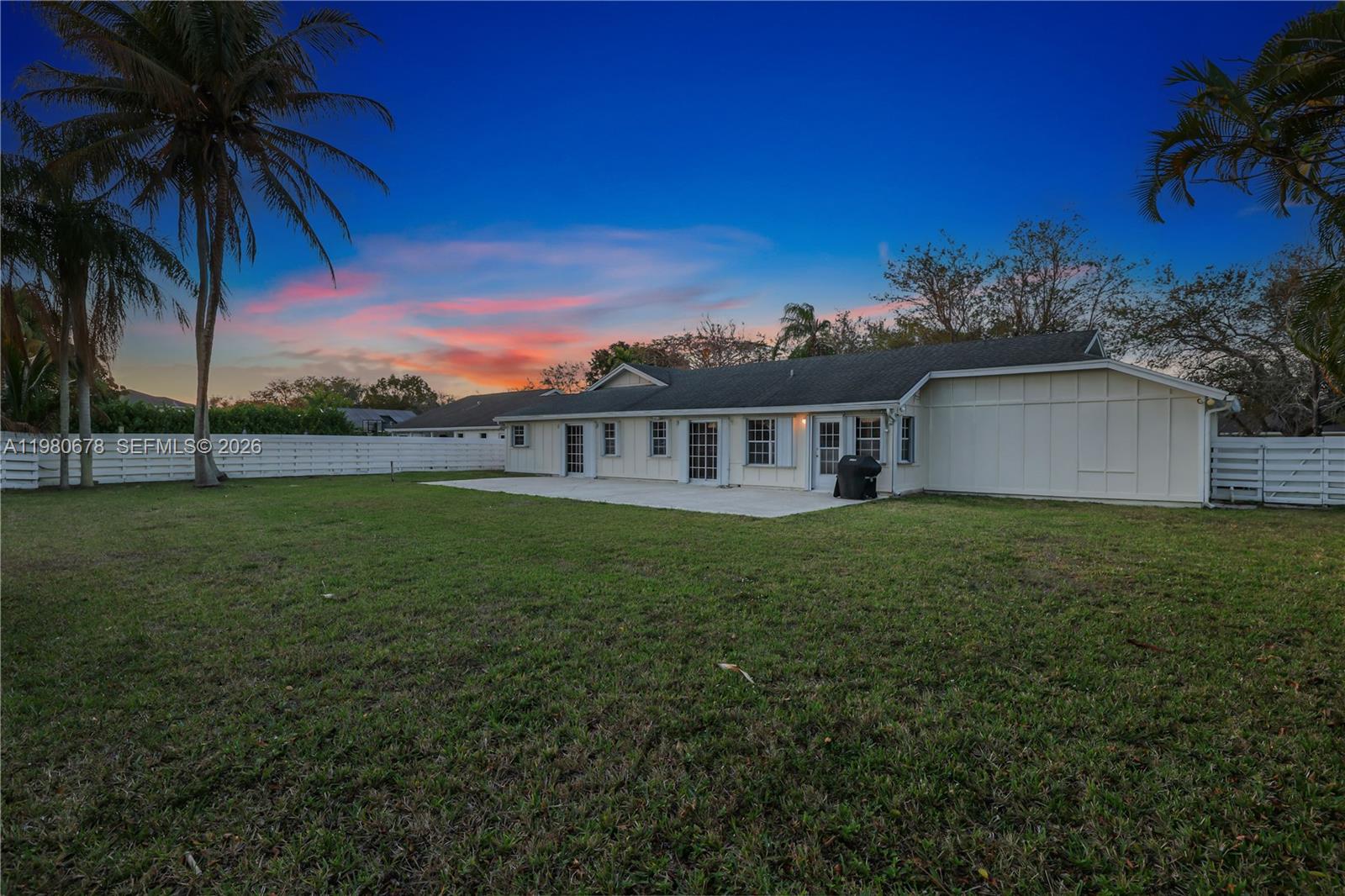 COUNTRY WALK SEC 3 - Residential