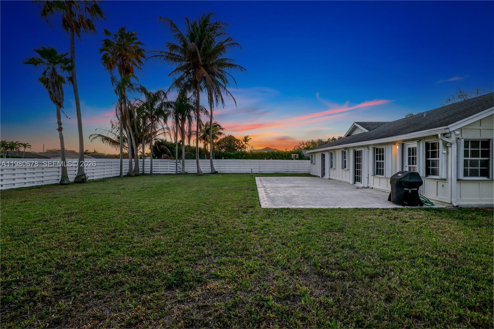 COUNTRY WALK SEC 3 - Residential