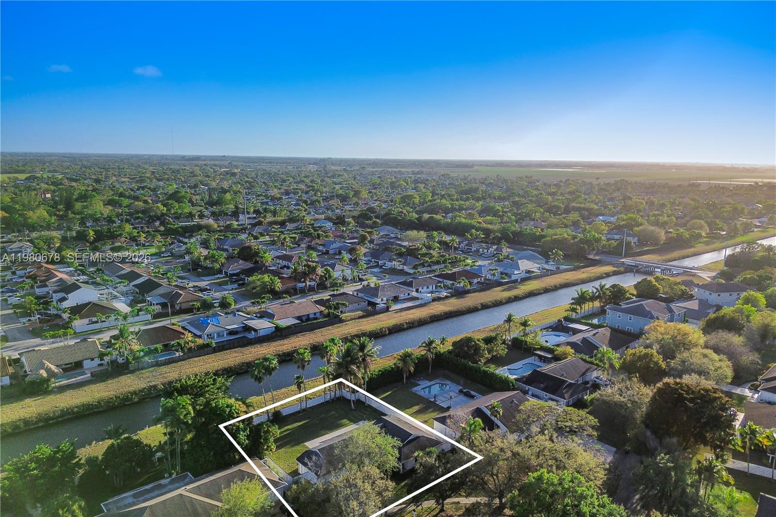 COUNTRY WALK SEC 3 - Residential