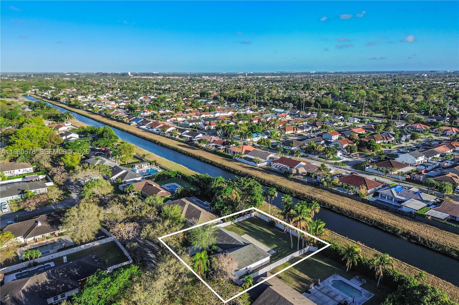 COUNTRY WALK SEC 3 - Residential