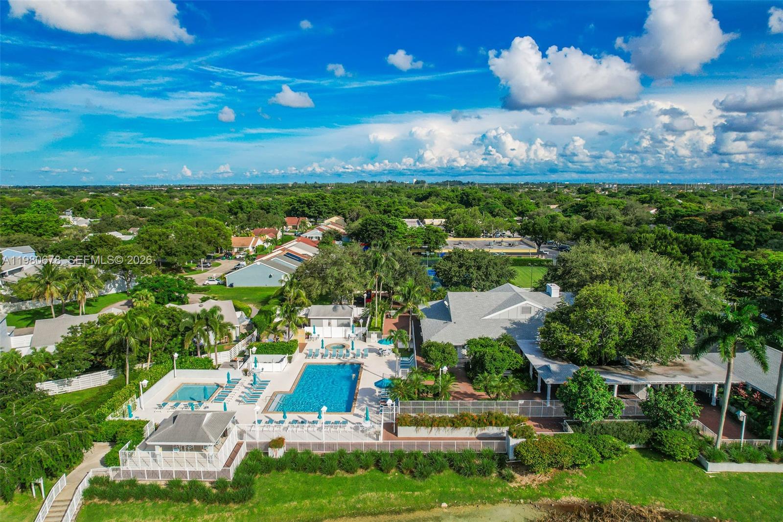 COUNTRY WALK SEC 3 - Residential