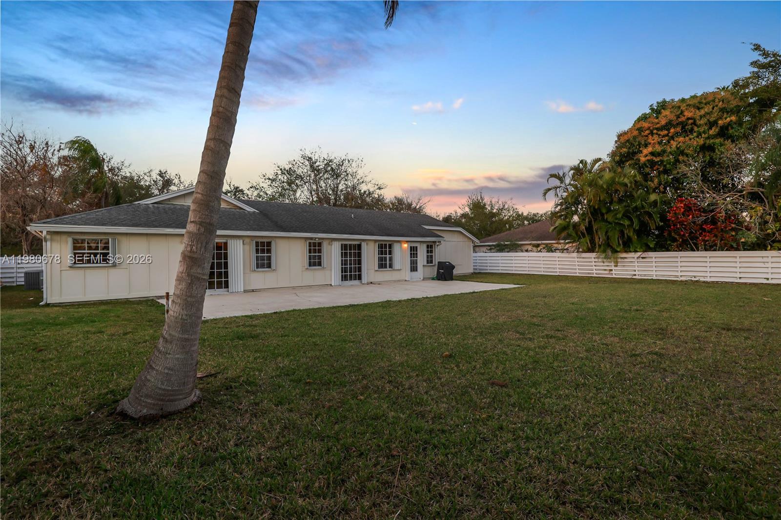 COUNTRY WALK SEC 3 - Residential