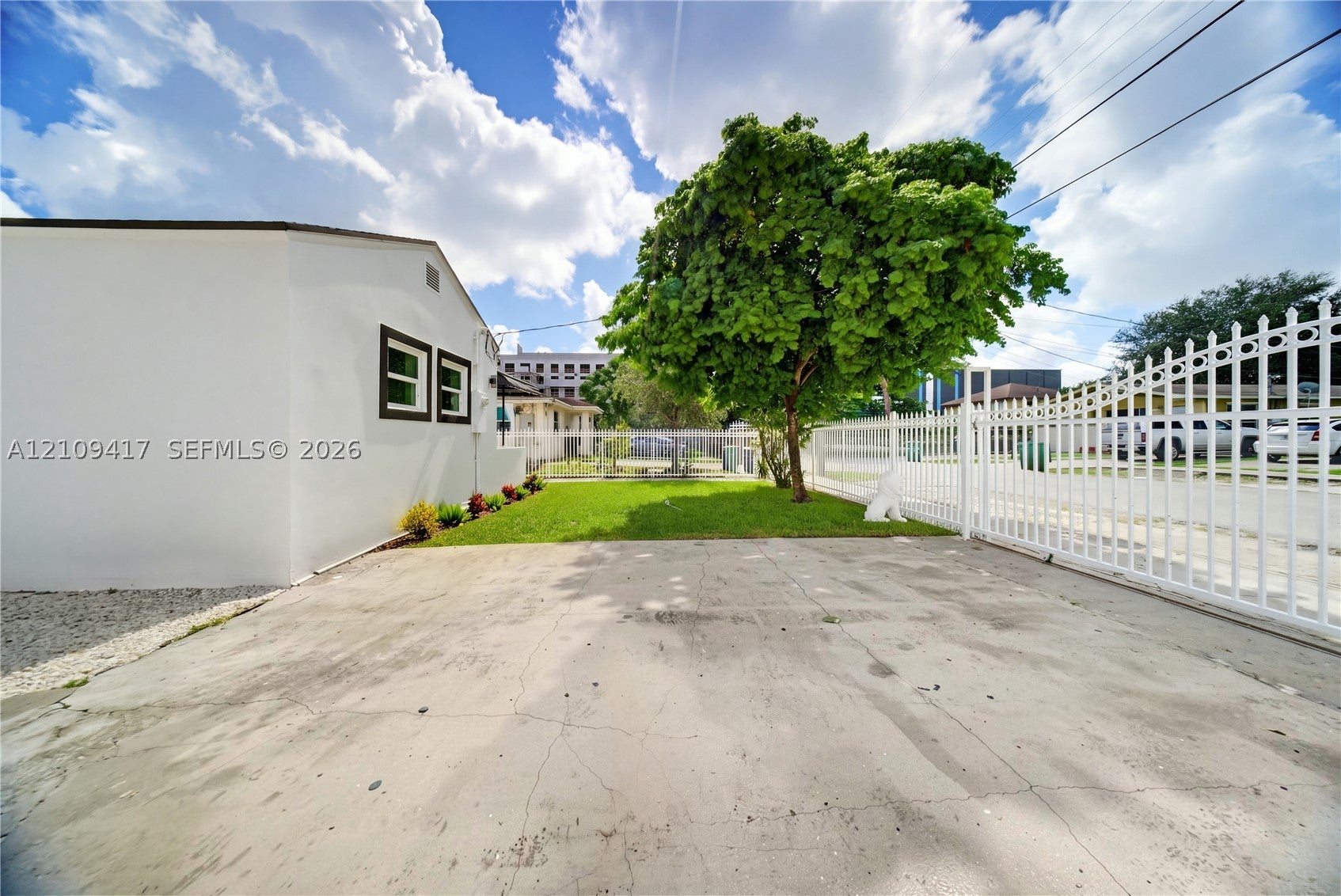 4133 NW 22nd Ct