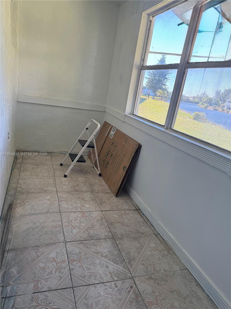 RO-MONT SOUTH CONDO G - Residential