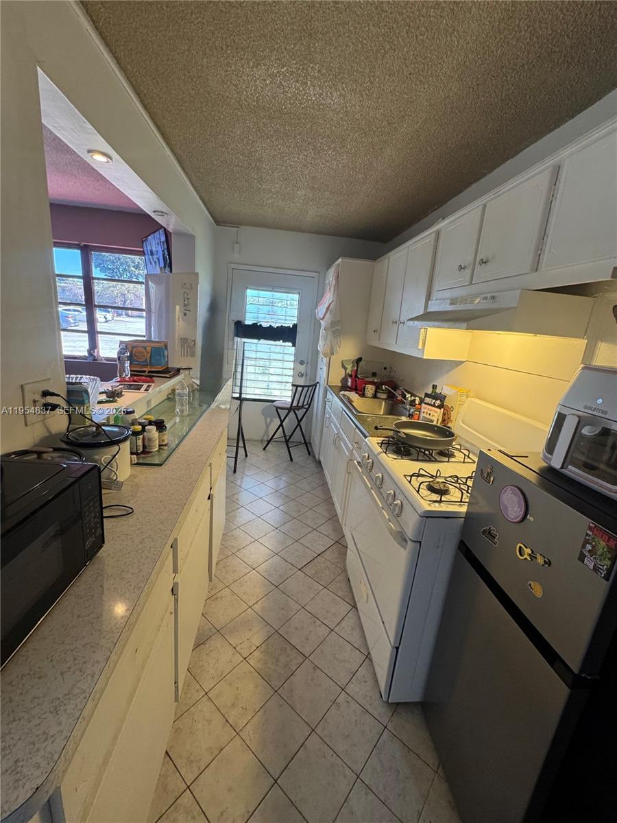 RO-MONT SOUTH CONDO G - Residential