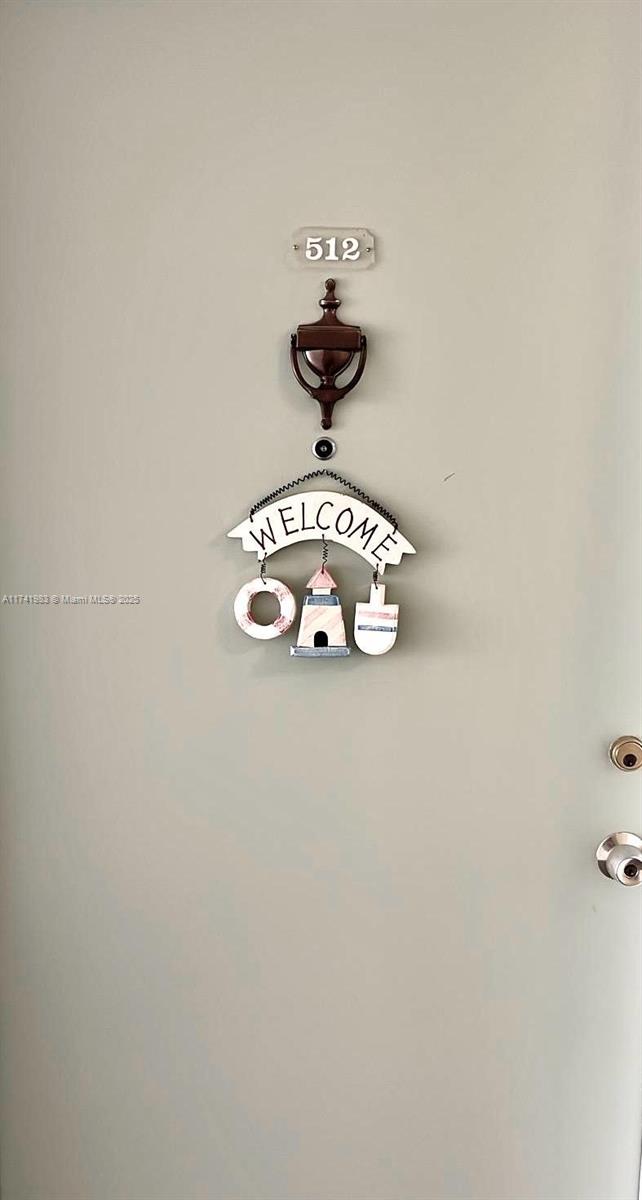 THE SHORES CONDO - Residential