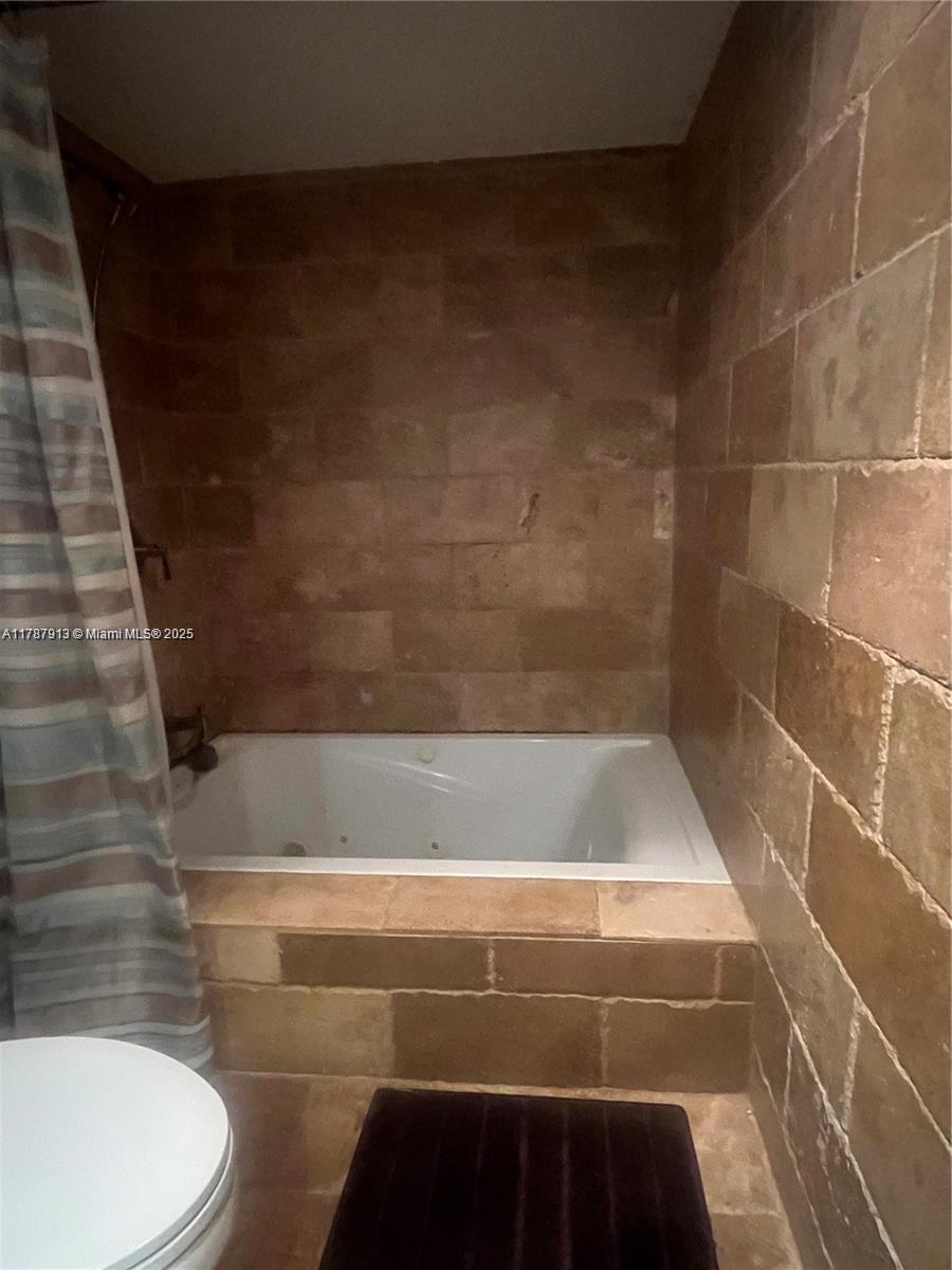 IMPERIAL TOWERS CONDO - Residential Lease