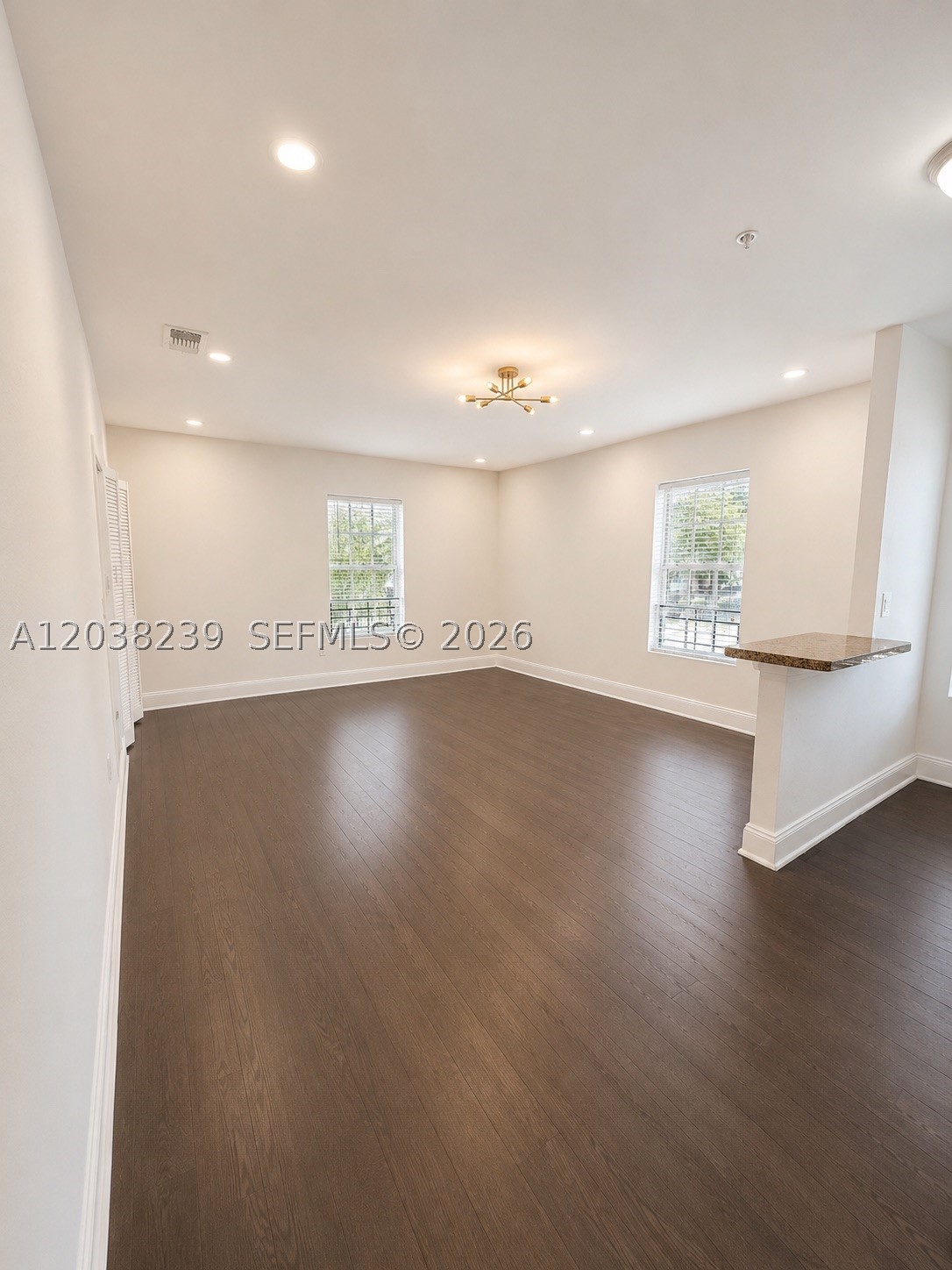 1440 Pennsylvania Ave 5