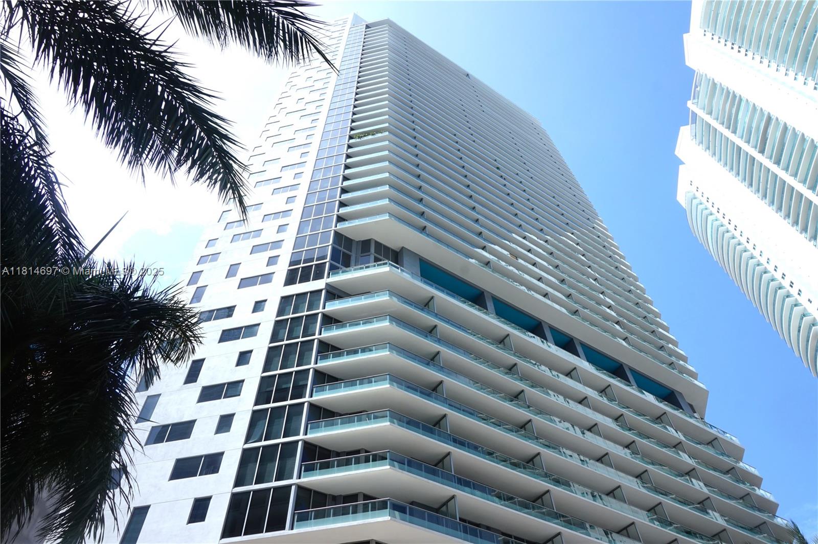 1300 Brickell Bay Dr 2904, Miami, Broward County, Florida - 2 Bedrooms  
2 Bathrooms - 