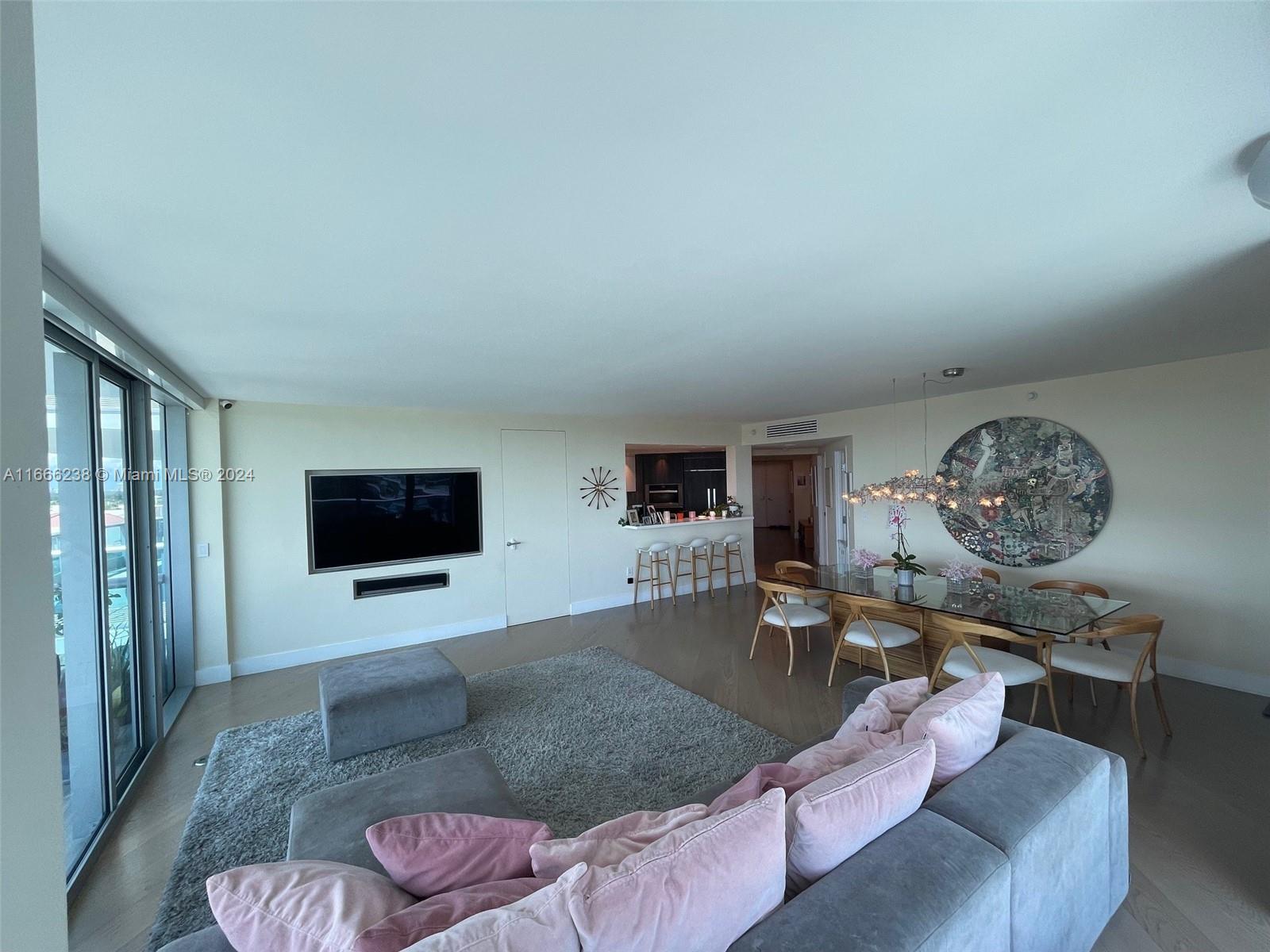 AZURE CONDO - Residential