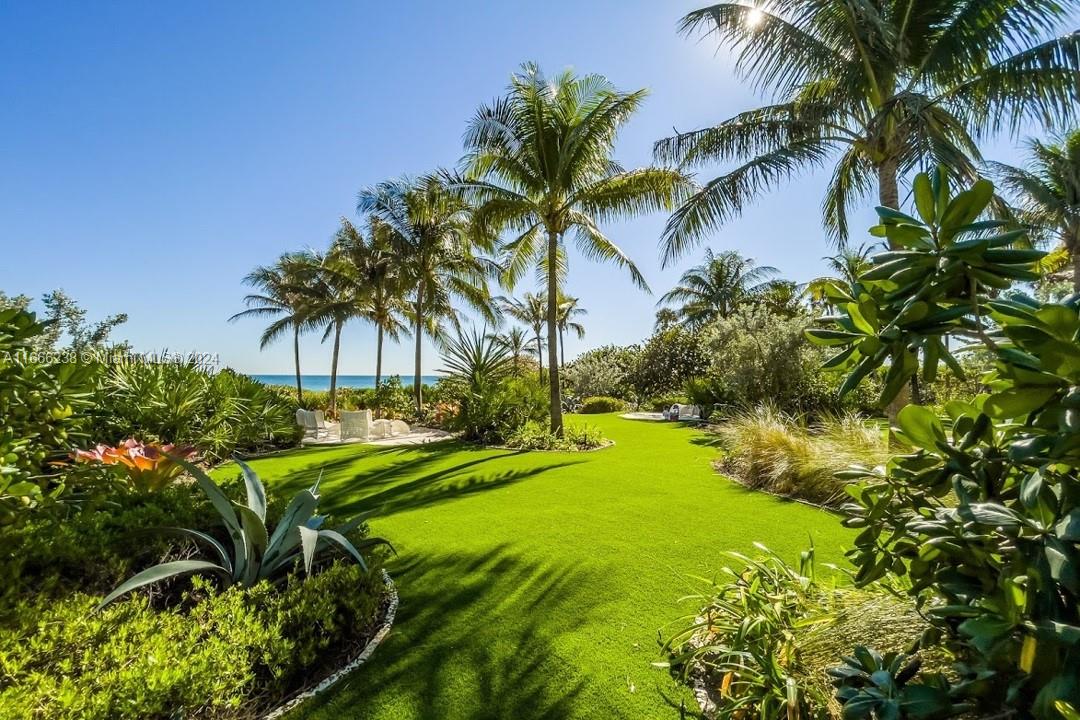 AZURE CONDO - Residential