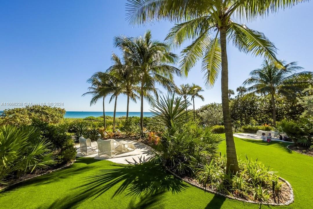 AZURE CONDO - Residential