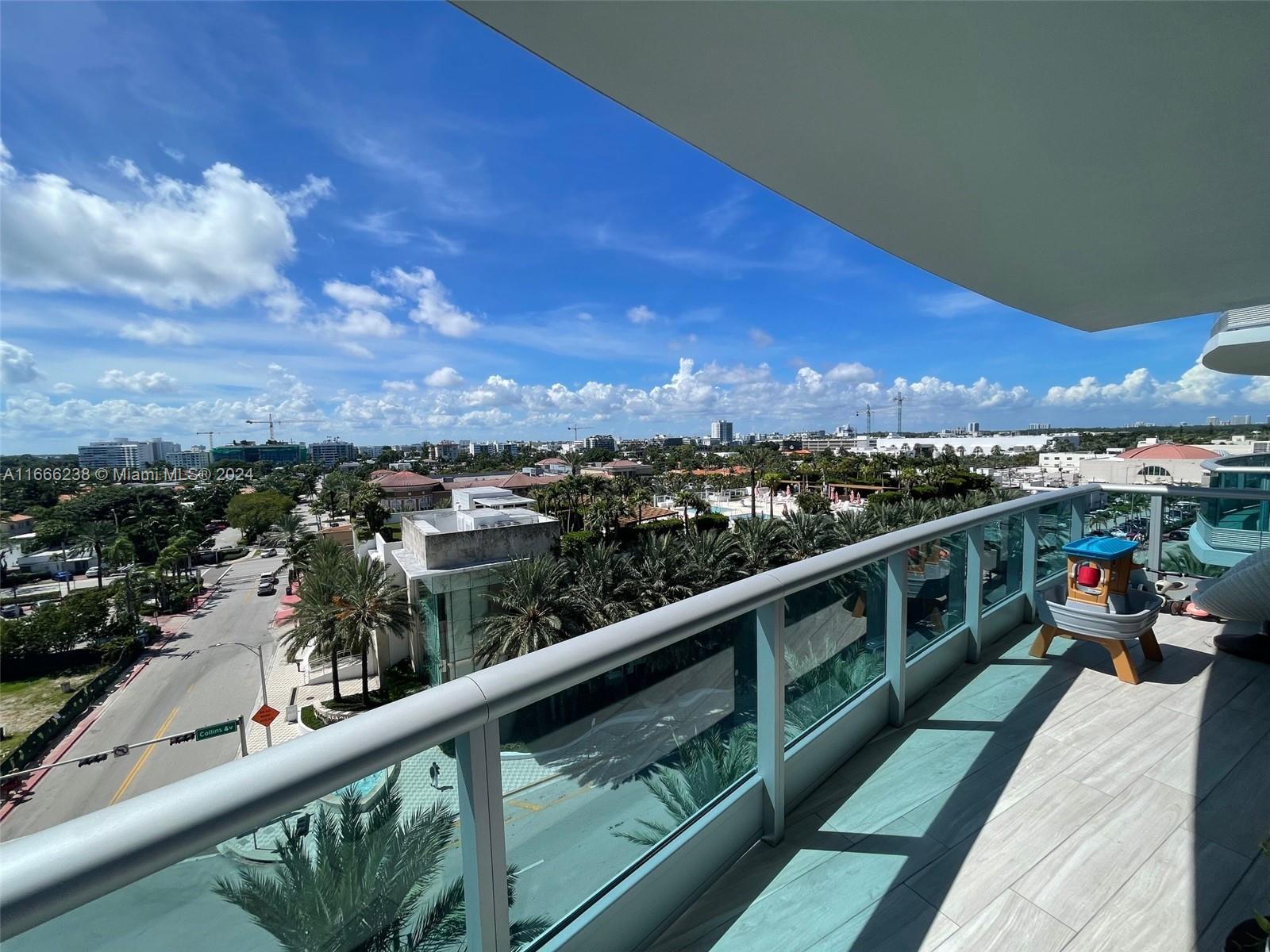 AZURE CONDO - Residential