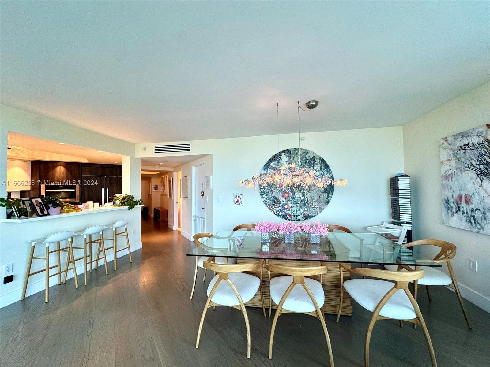 AZURE CONDO - Residential