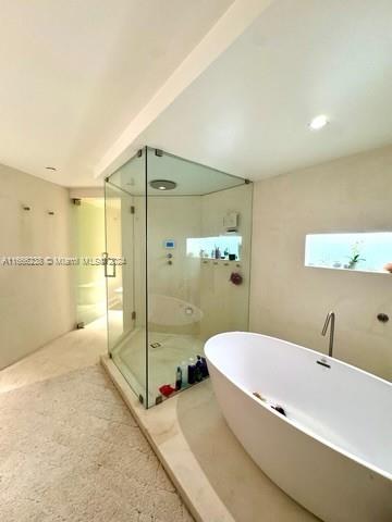 AZURE CONDO - Residential