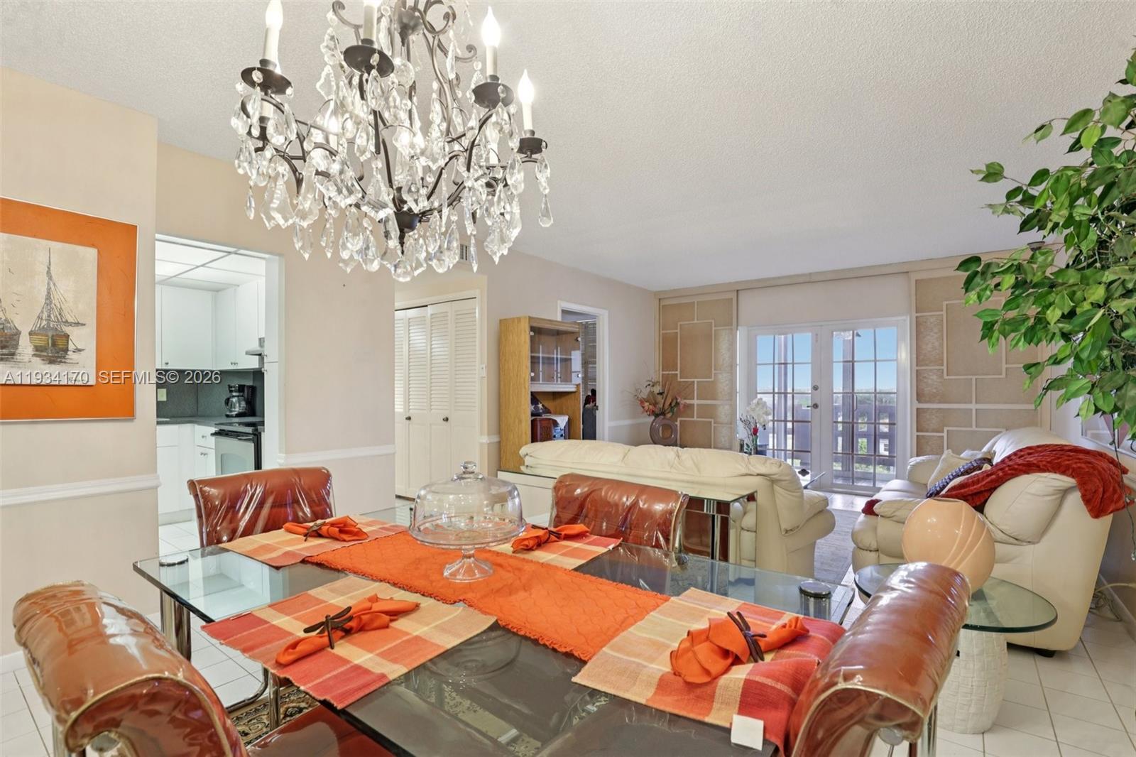 HILLCREST EAST NO 22 COND - Residential