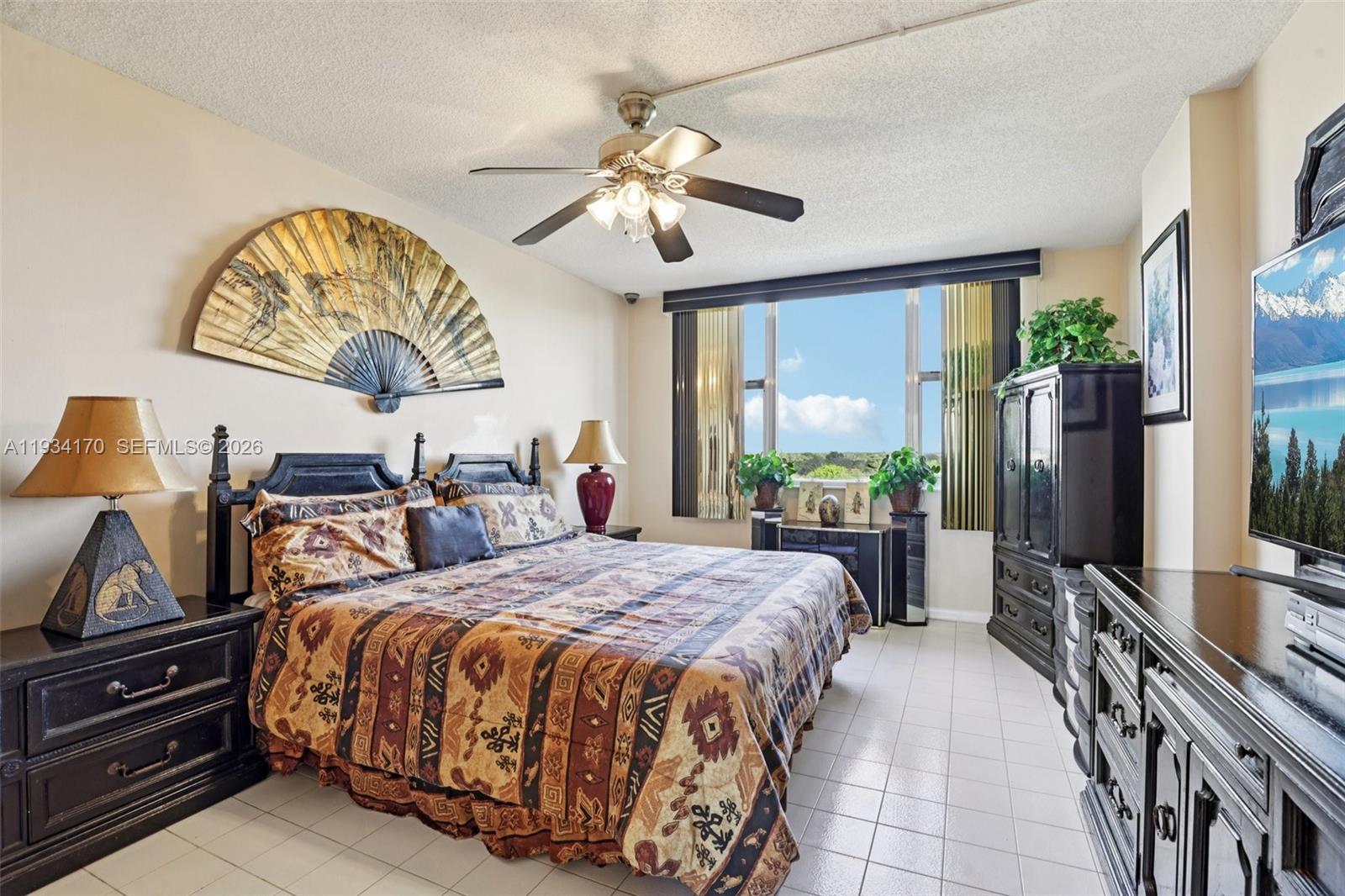 HILLCREST EAST NO 22 COND - Residential