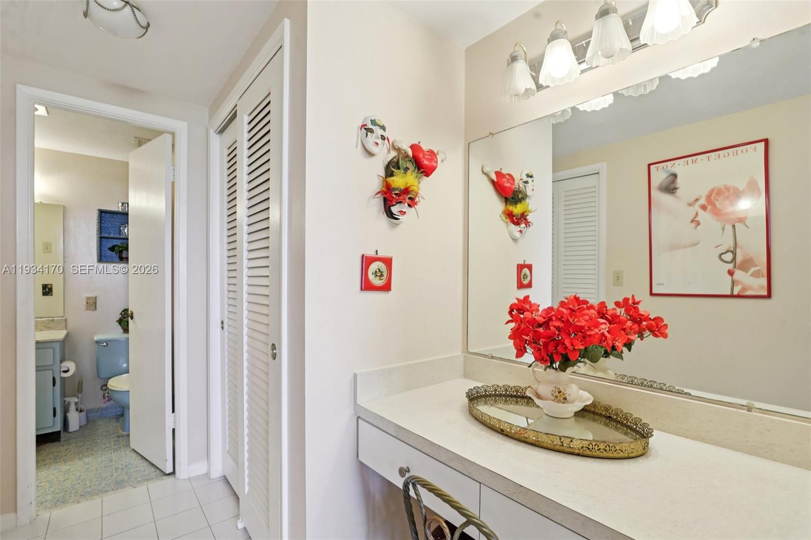 HILLCREST EAST NO 22 COND - Residential