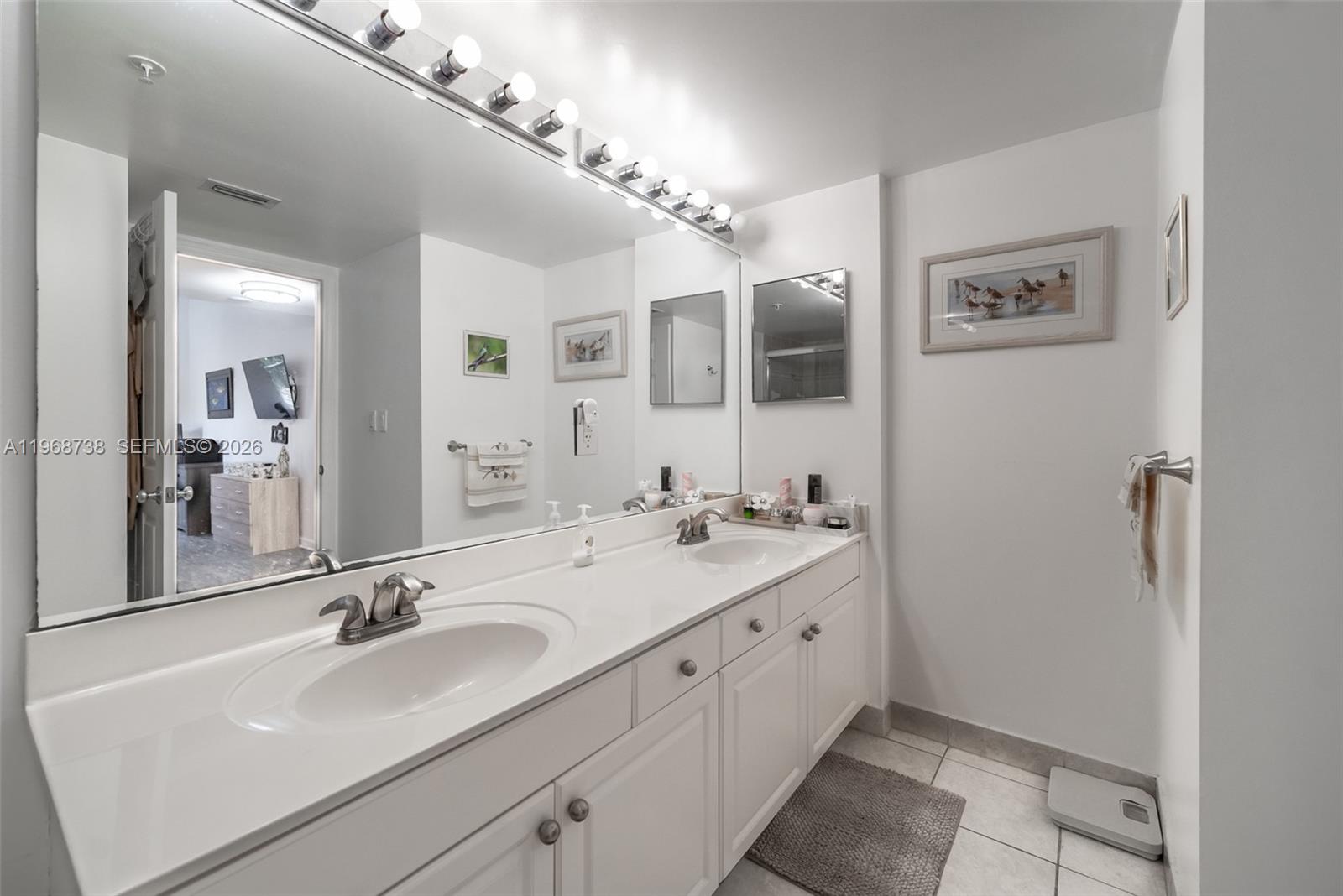 SHERIDAN BEACH CLUB CONDO - Residential