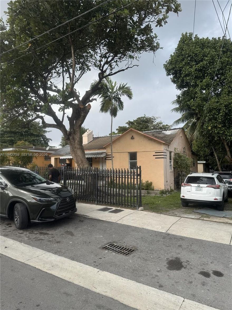 THIS IS AN INVESTER'S DREAM PROPERTY! HURRY HURRY CAUSE THIS DUPLEX IN THE HEART OF MIAMI THAT IS RIGHT NOW BEING GENTRIFY IS NOT GOING TO LAST. ALL INVESTERS PLEASE DO YOUR DUE DILIGENCE BEFORE SENDING YOUR CONTRACT CAUSE THIS PROPERTY IS COMPLETELY FOR SALE AS IS. LET ME SAY IT AGAIN {AS IS} I WILL NOT ACCEPT ANY CONTRACT THAT IS CONTINGENT ON INPECTION. THIS PROPERTY IS A DUPLEX WITH TWO SEPARATE BUILDINGS, THE FRONT UNIT COME WITH 3 BEDROOMS 2 BATHS AND THE BACK BUILDING COMES WITH 2 BEDROOMS 1 BATH. THIS IS A GOLD MINE IN THE HEART OF MIAMI FL. PROPERTY NEEDS SOME WORKS OR COMPLETE RENOVATION. CONTACT AGENT FOR ACCESS.