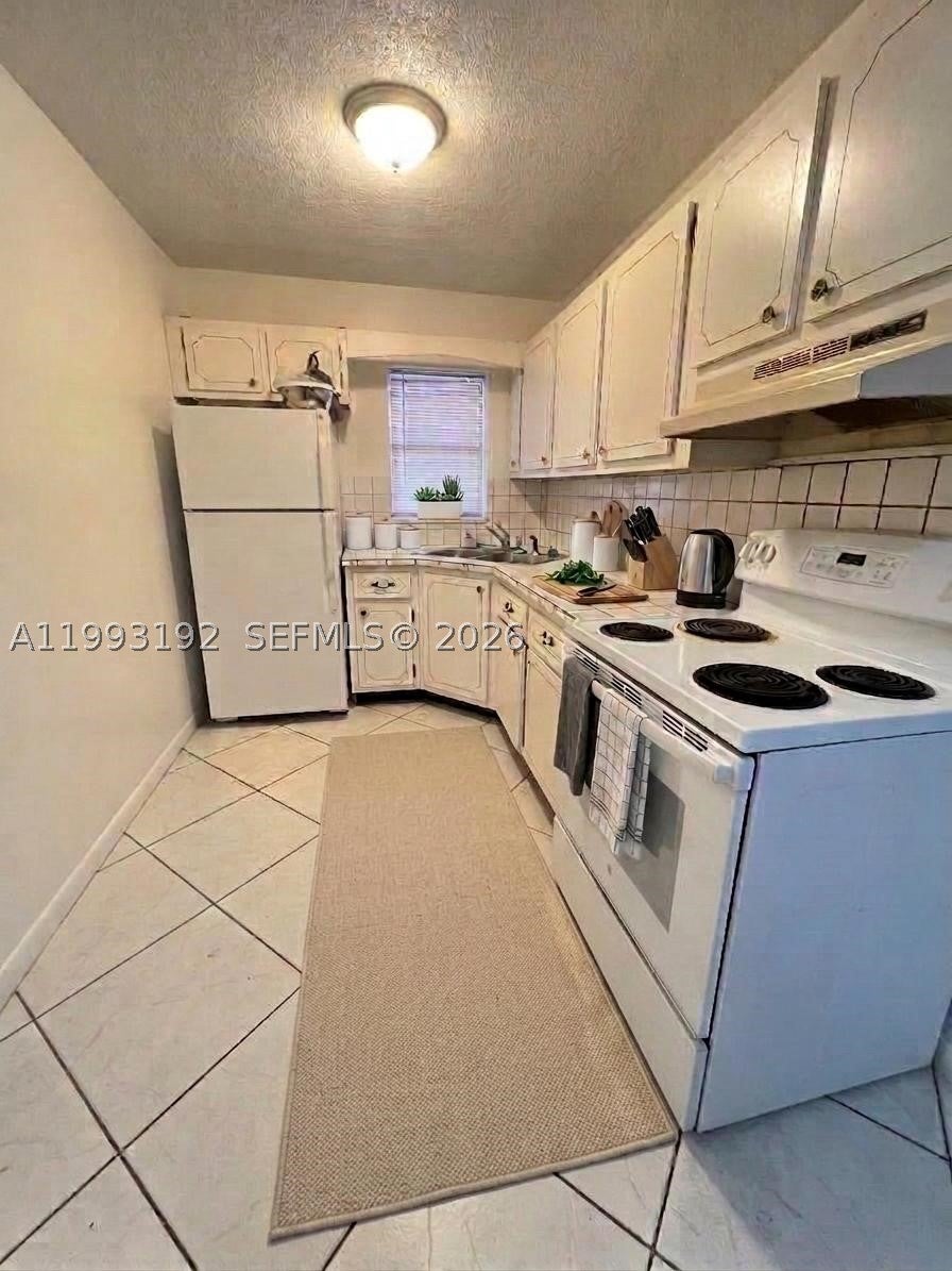 1747 Rodman St 309, Hollywood FL 33020