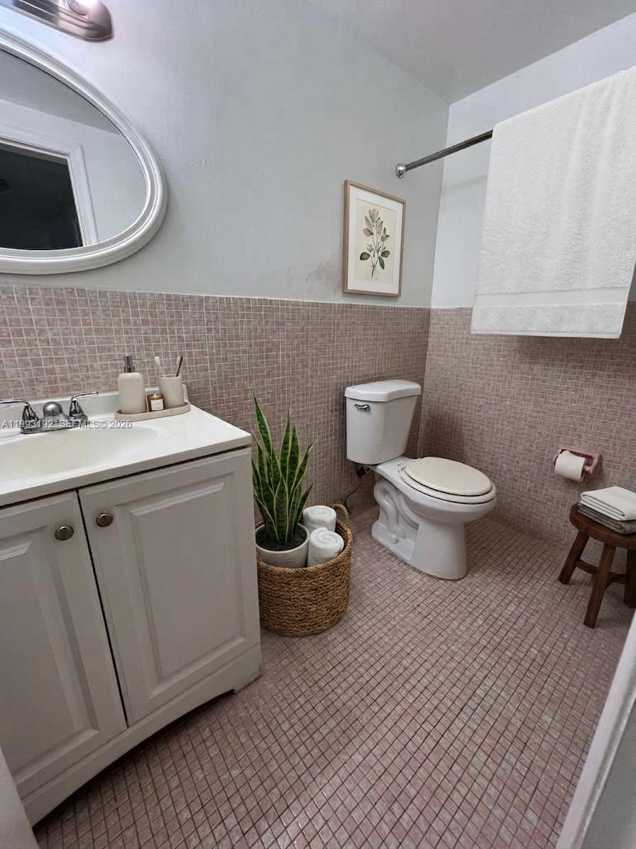 RODMAN OF HOLLYWOOD CONDO - Residential