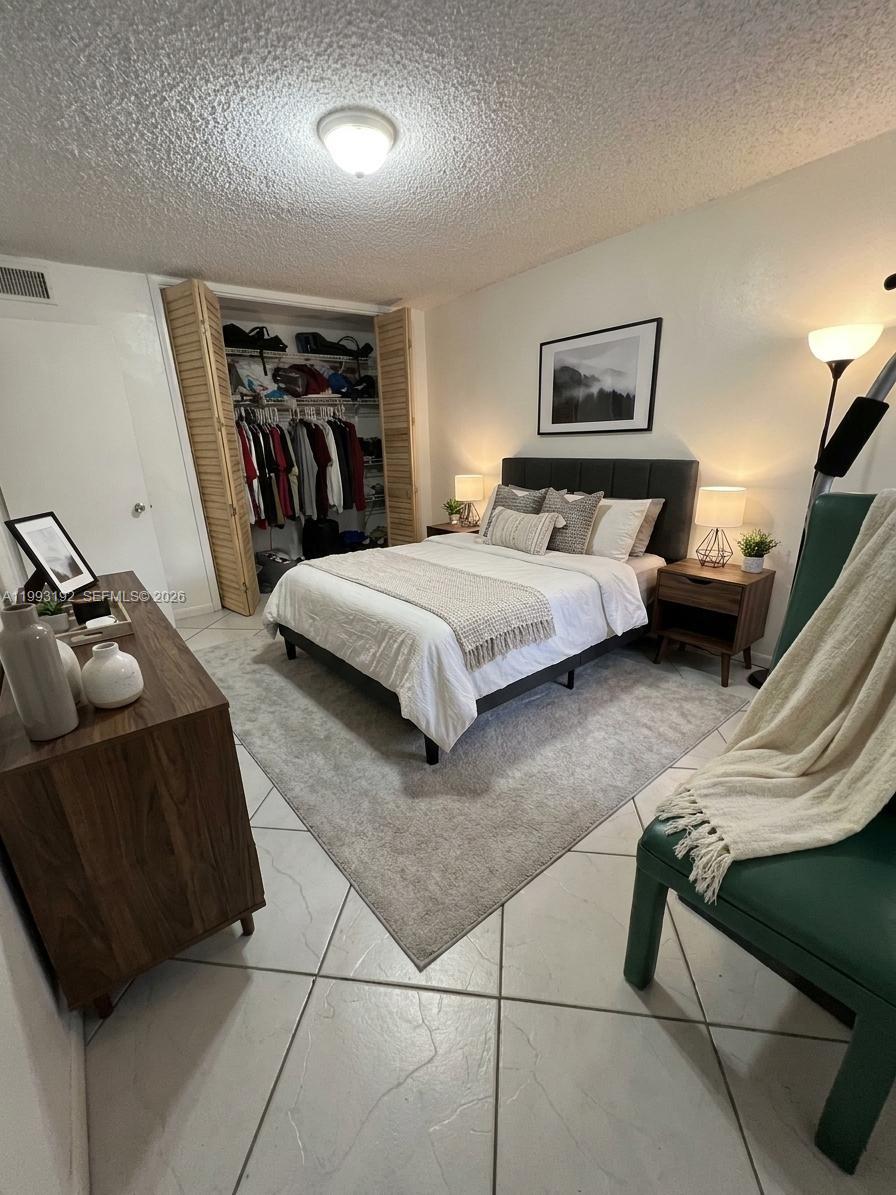 RODMAN OF HOLLYWOOD CONDO - Residential