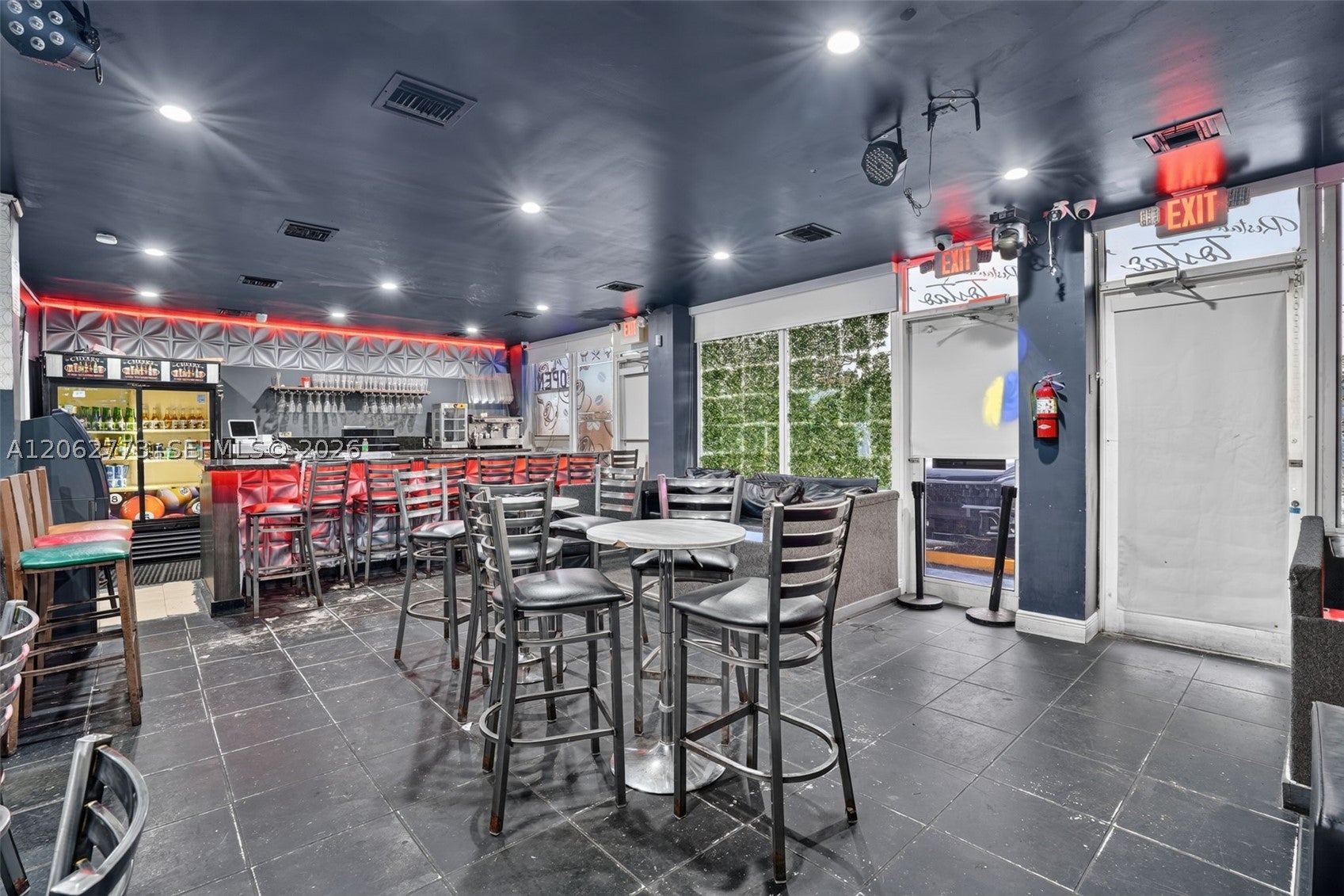 Cafeteria & Sports Bar For Sale In Hialeah