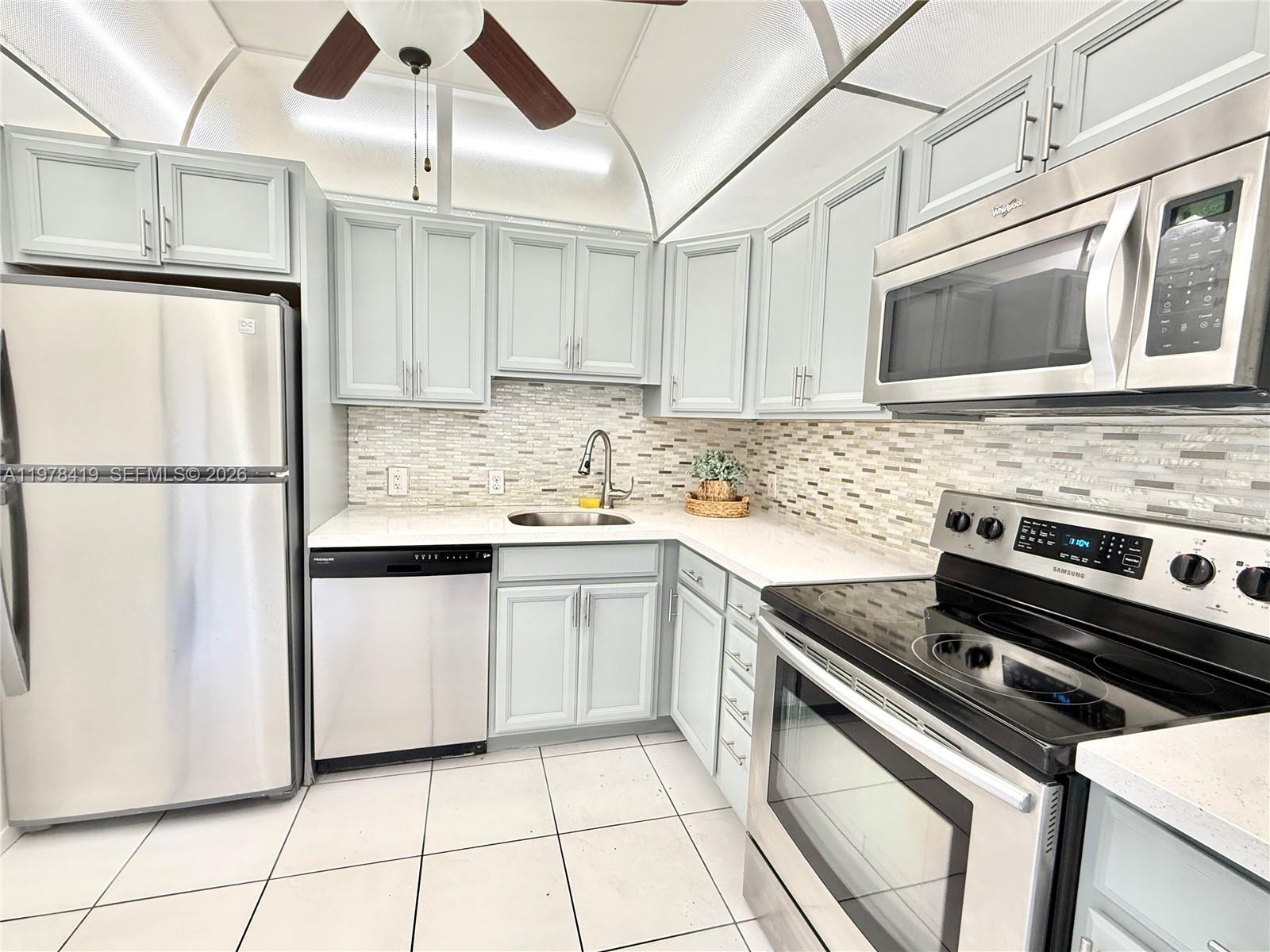 3301 N Country Club Dr 106