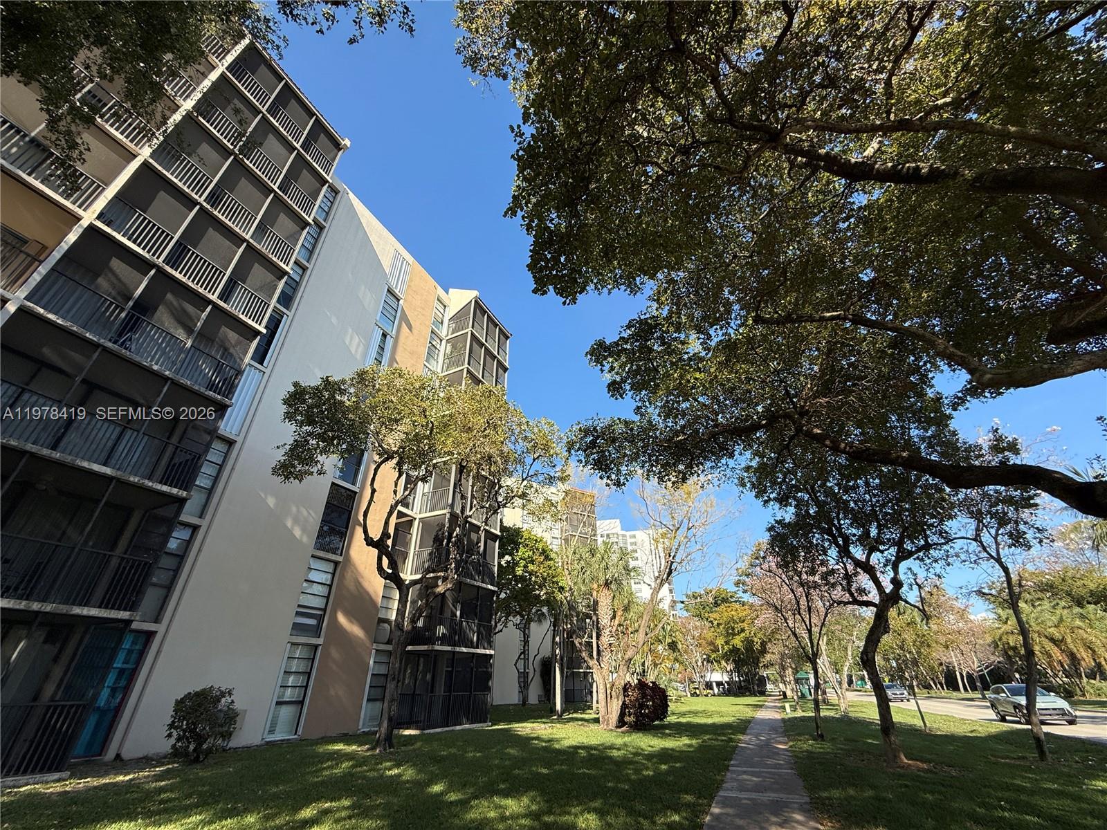 3301 N Country Club Dr 106