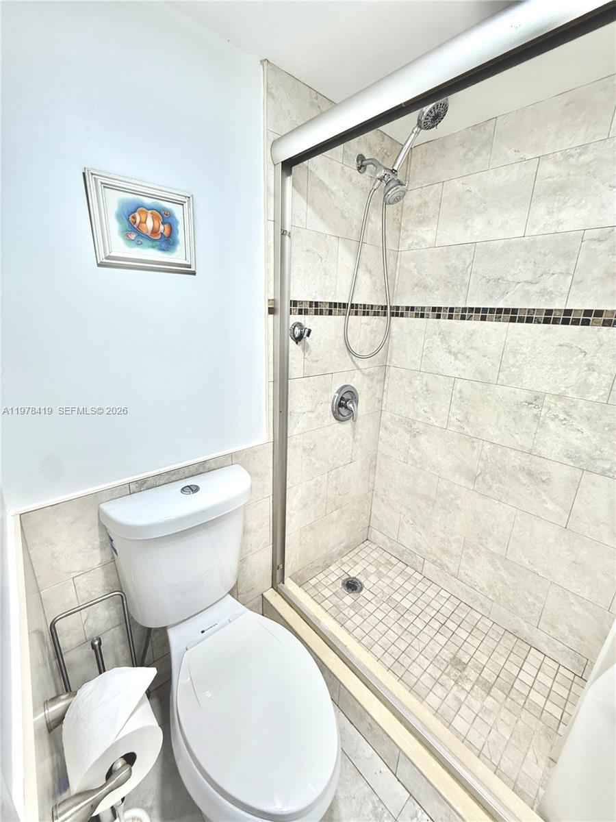 BRAVURA I CONDO - Residential