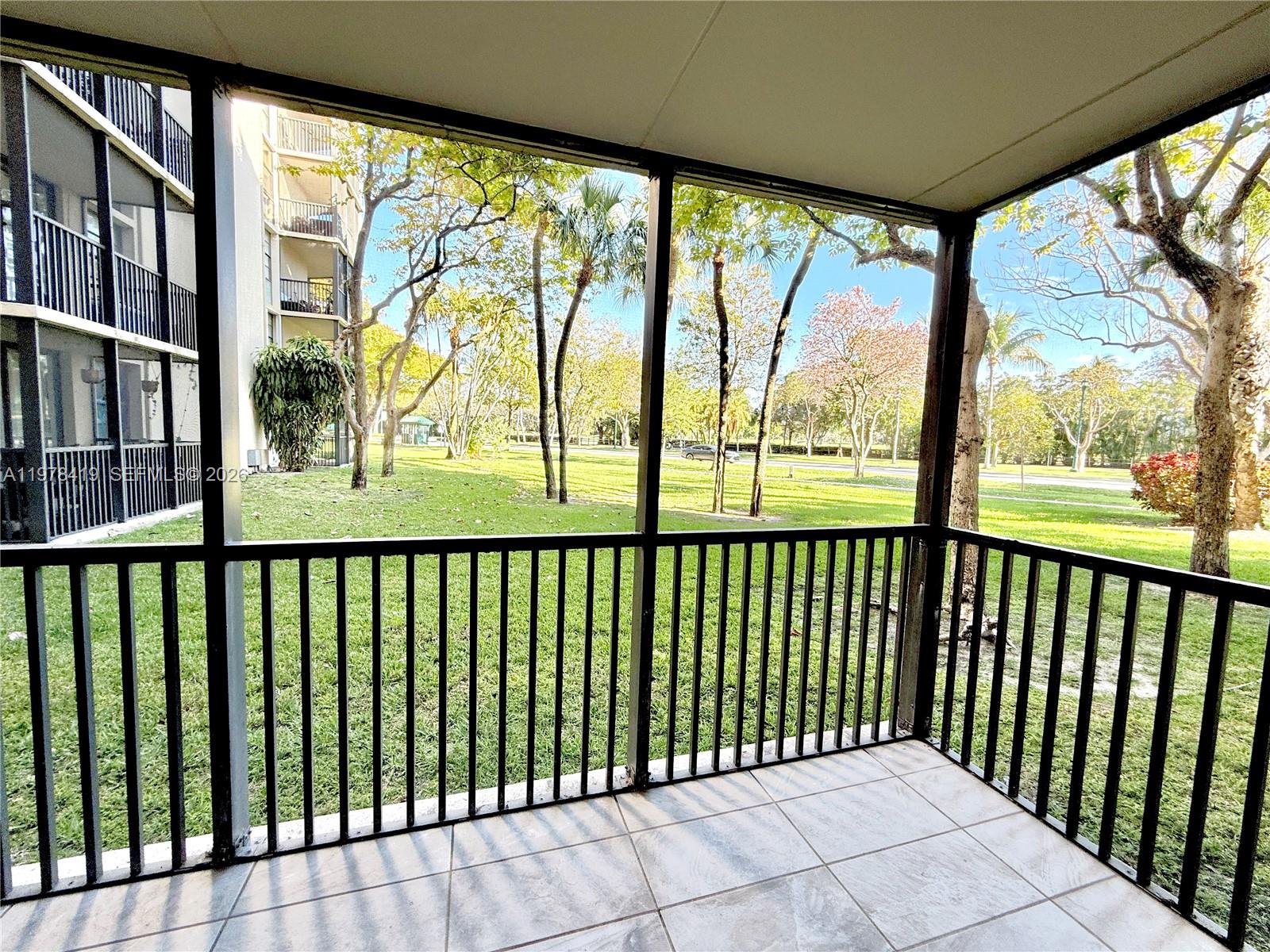 BRAVURA I CONDO - Residential