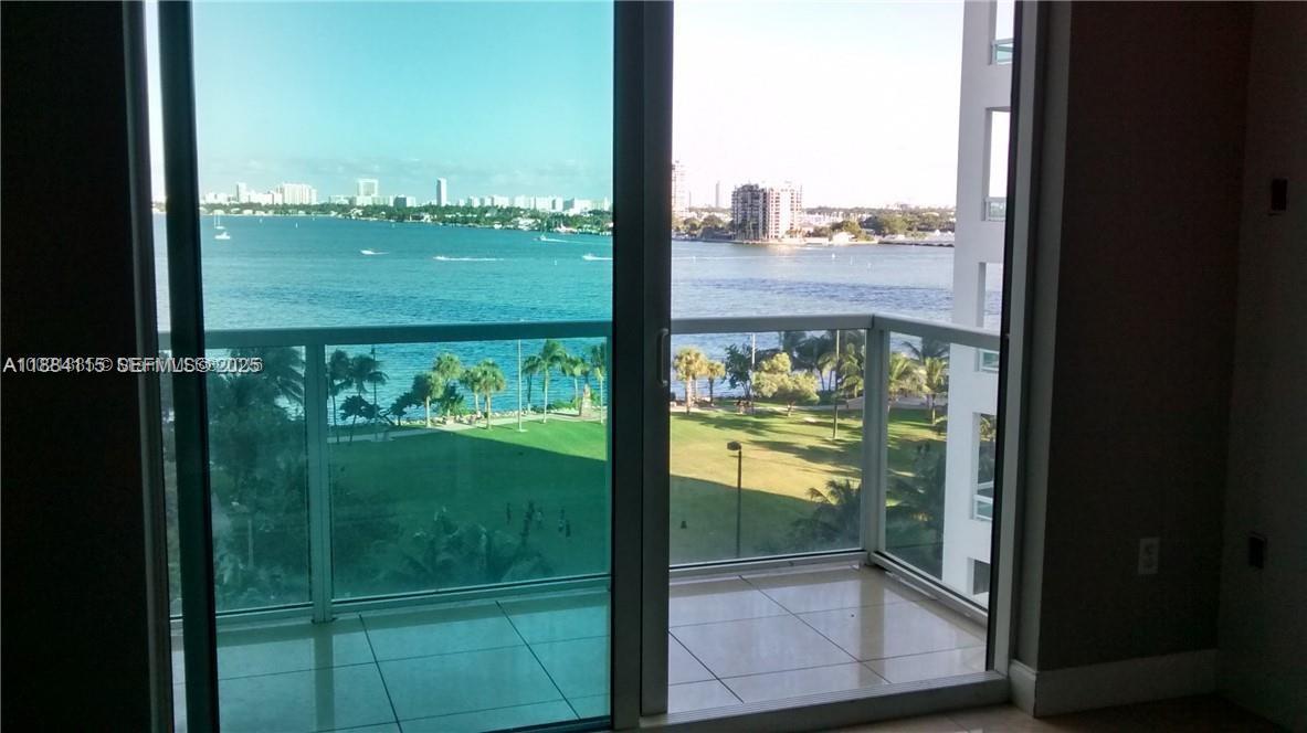 QUANTUM ON THE BAY - Residential Lease