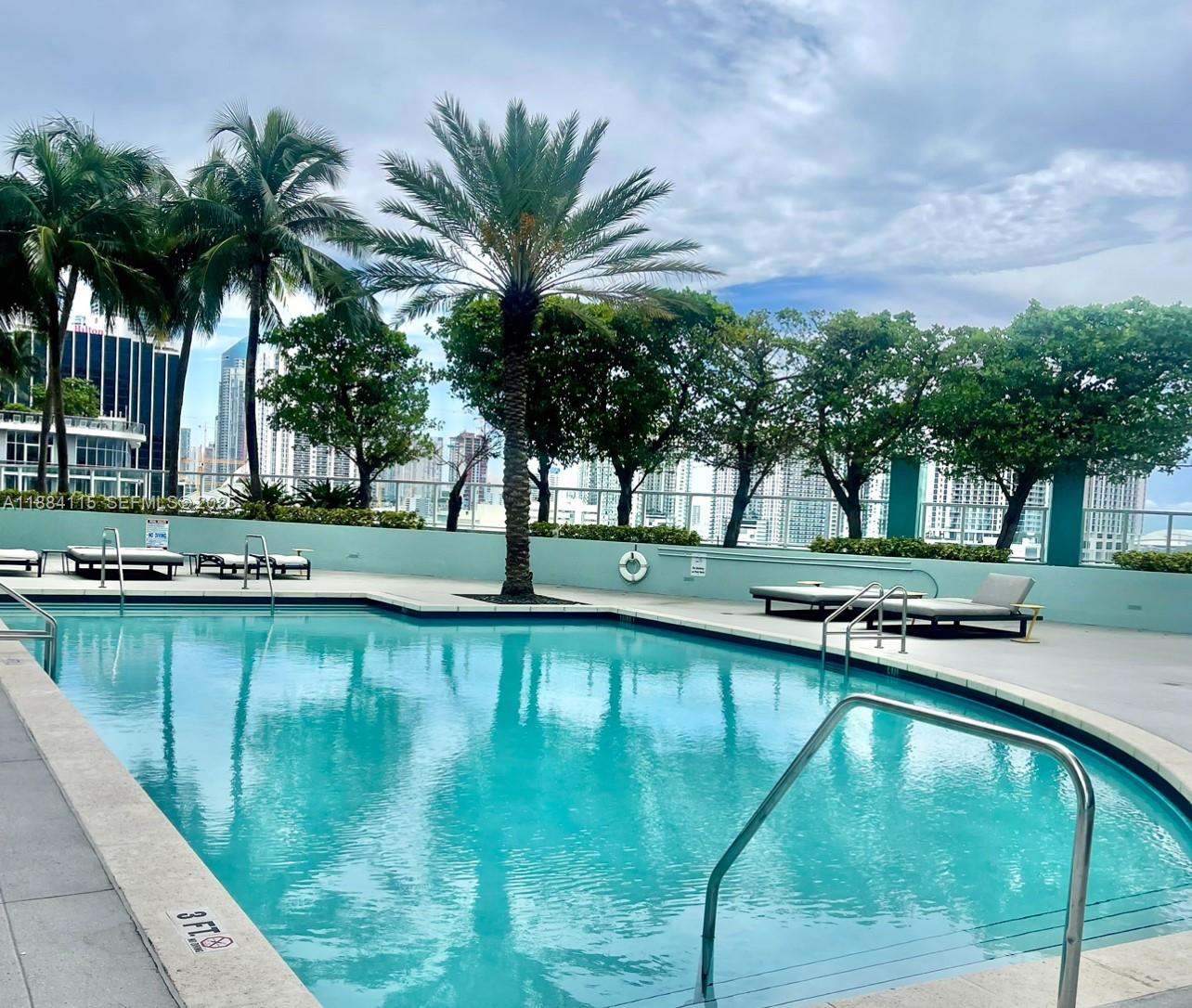 QUANTUM ON THE BAY - Residential Lease