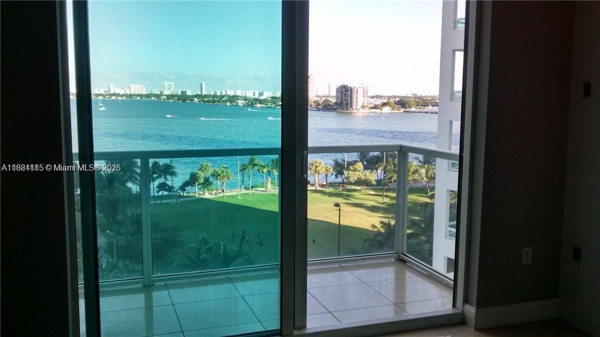 QUANTUM ON THE BAY - Residential Lease