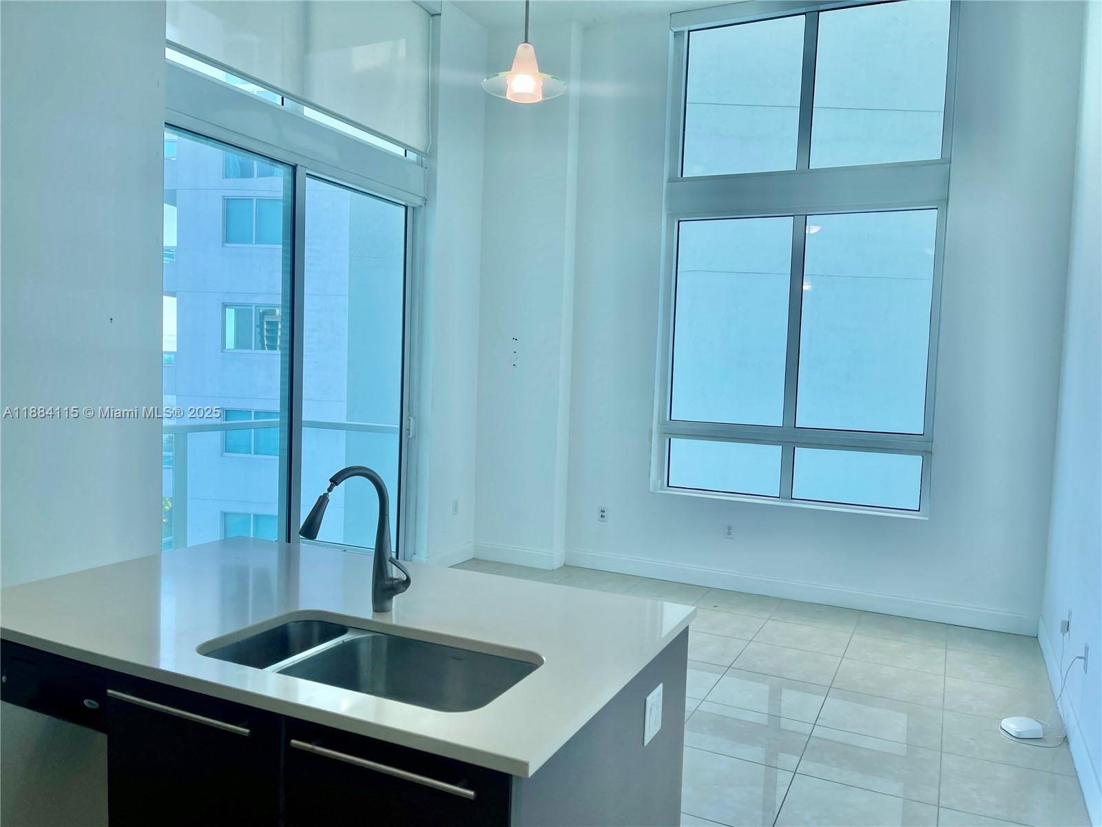 QUANTUM ON THE BAY - Residential Lease