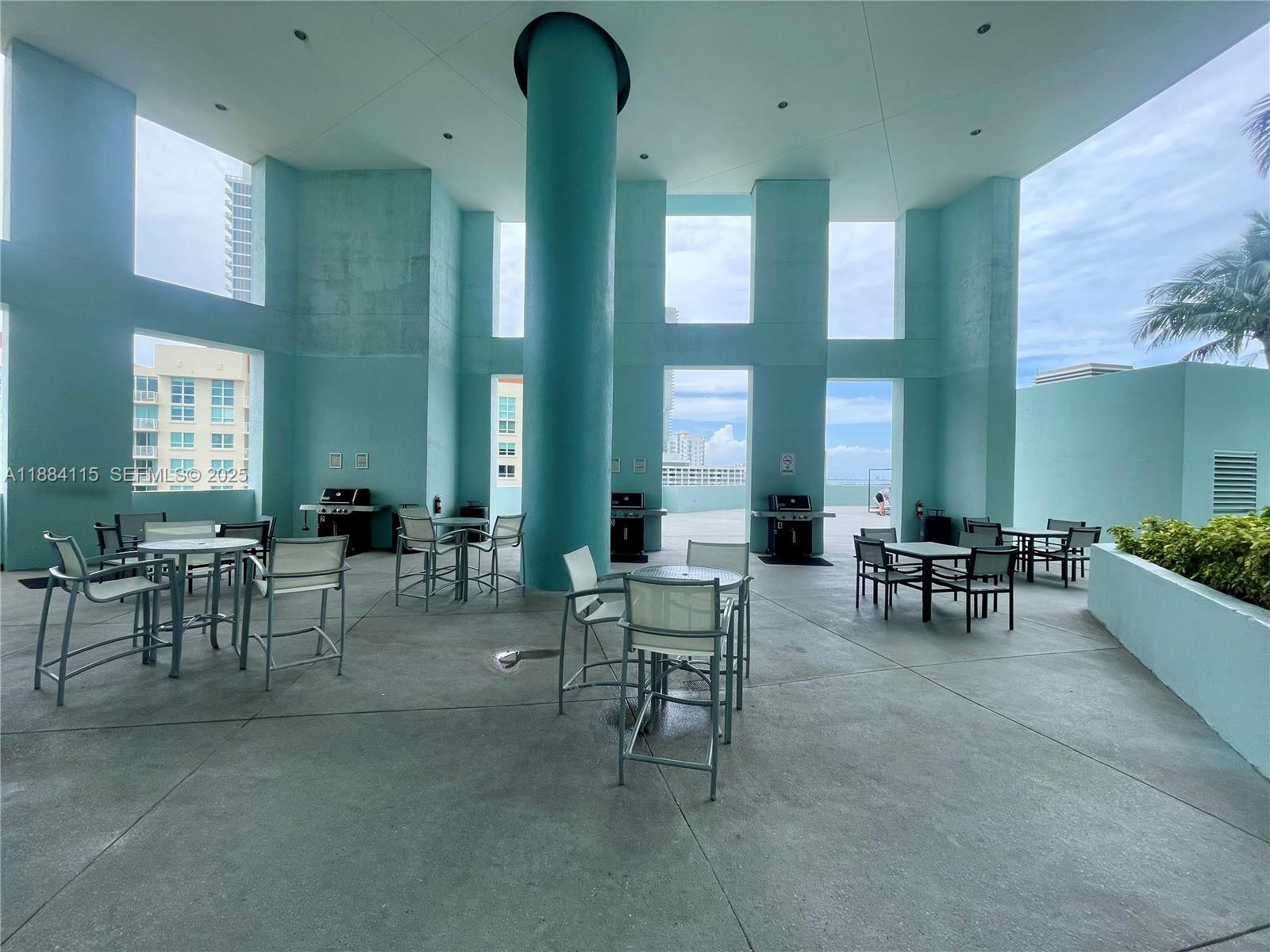 QUANTUM ON THE BAY - Residential Lease