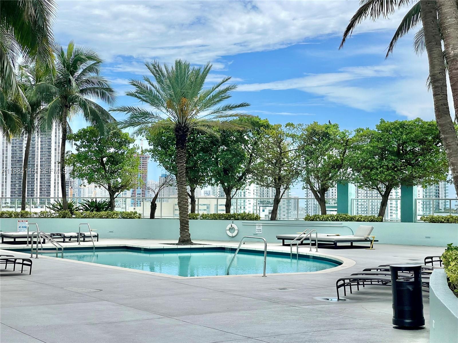 QUANTUM ON THE BAY - Residential Lease