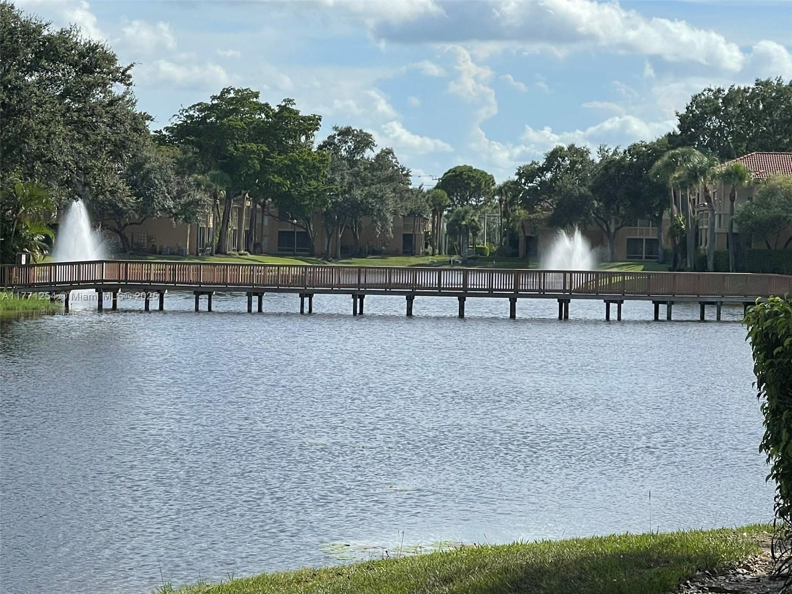 PALM LAKE CONDO - Residential